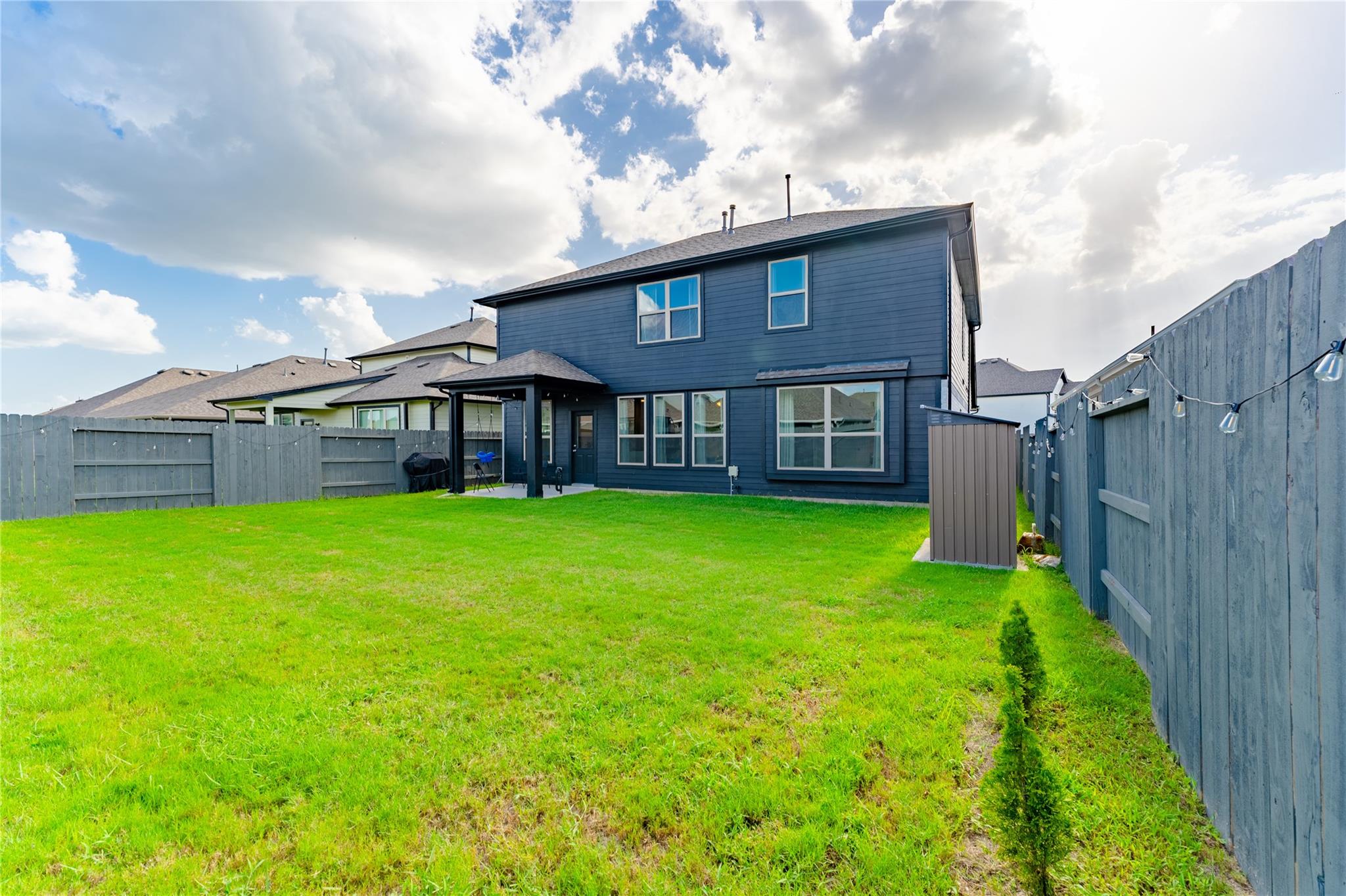 8327 Threadfin Way