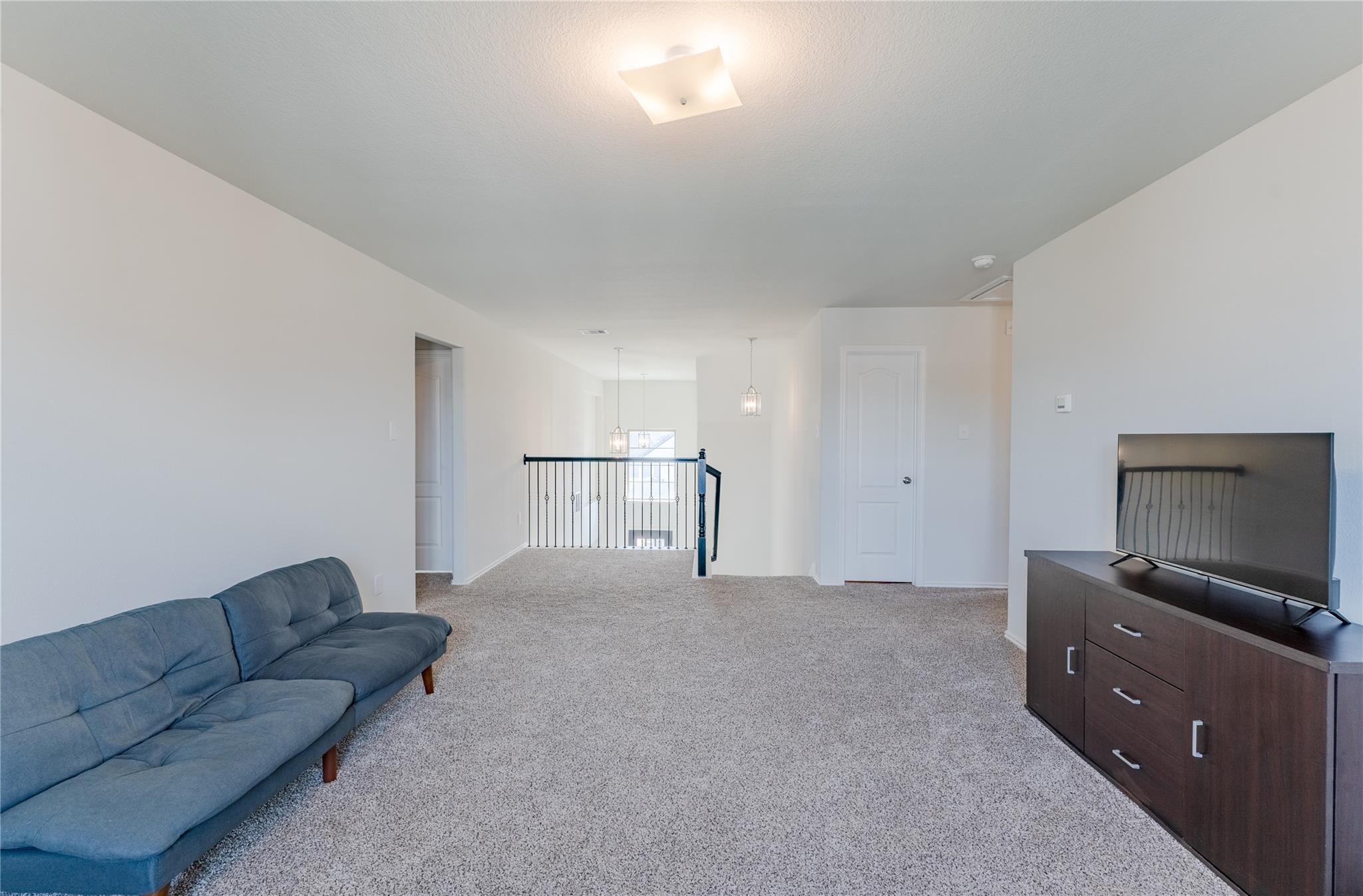 8327 Threadfin Way