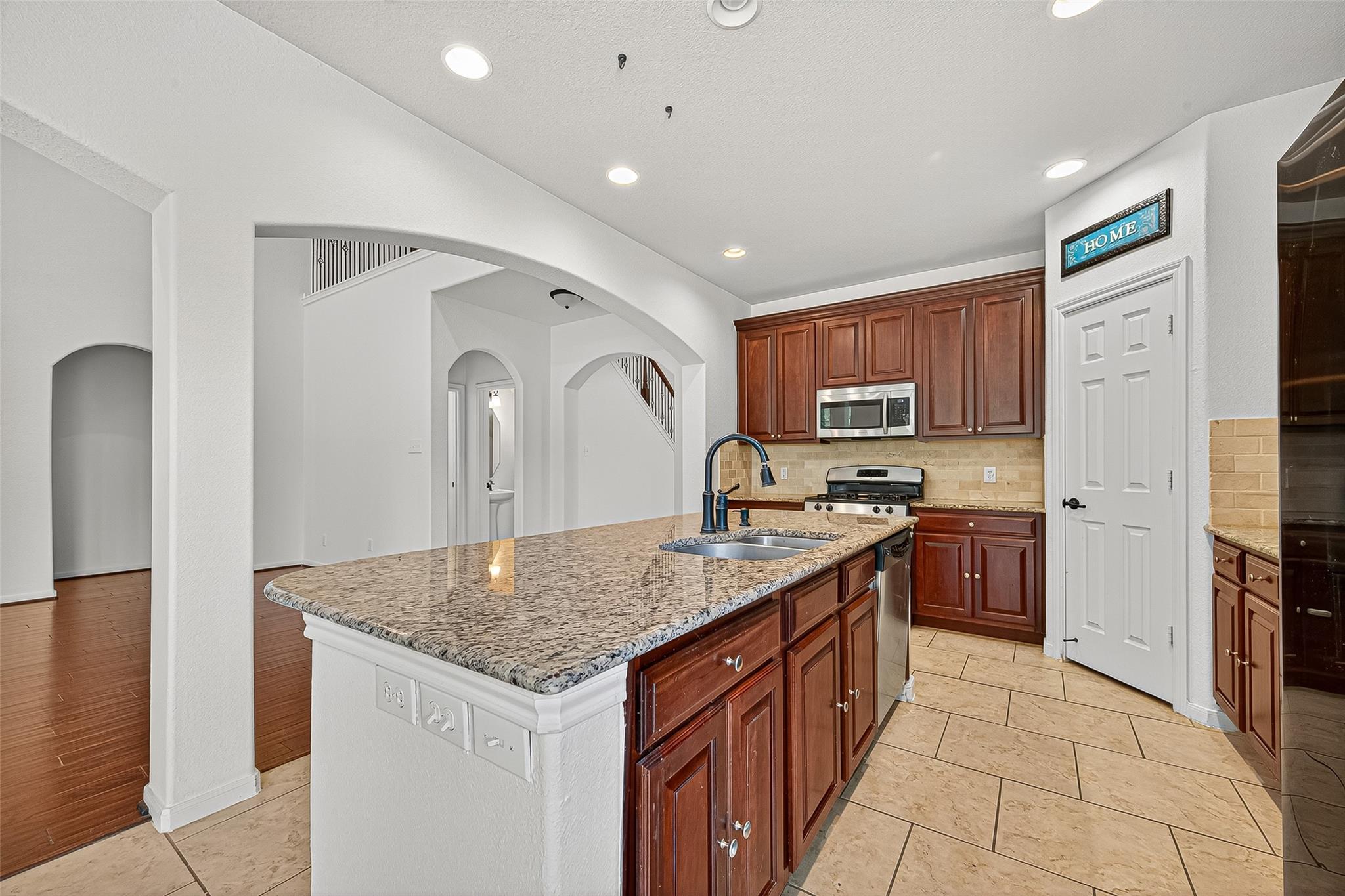 15 Hadlock Place