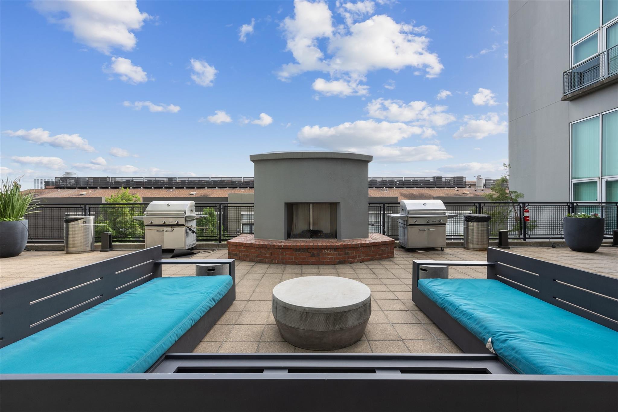 2000 Bagby Street # 7414, Houston Unit: 7414