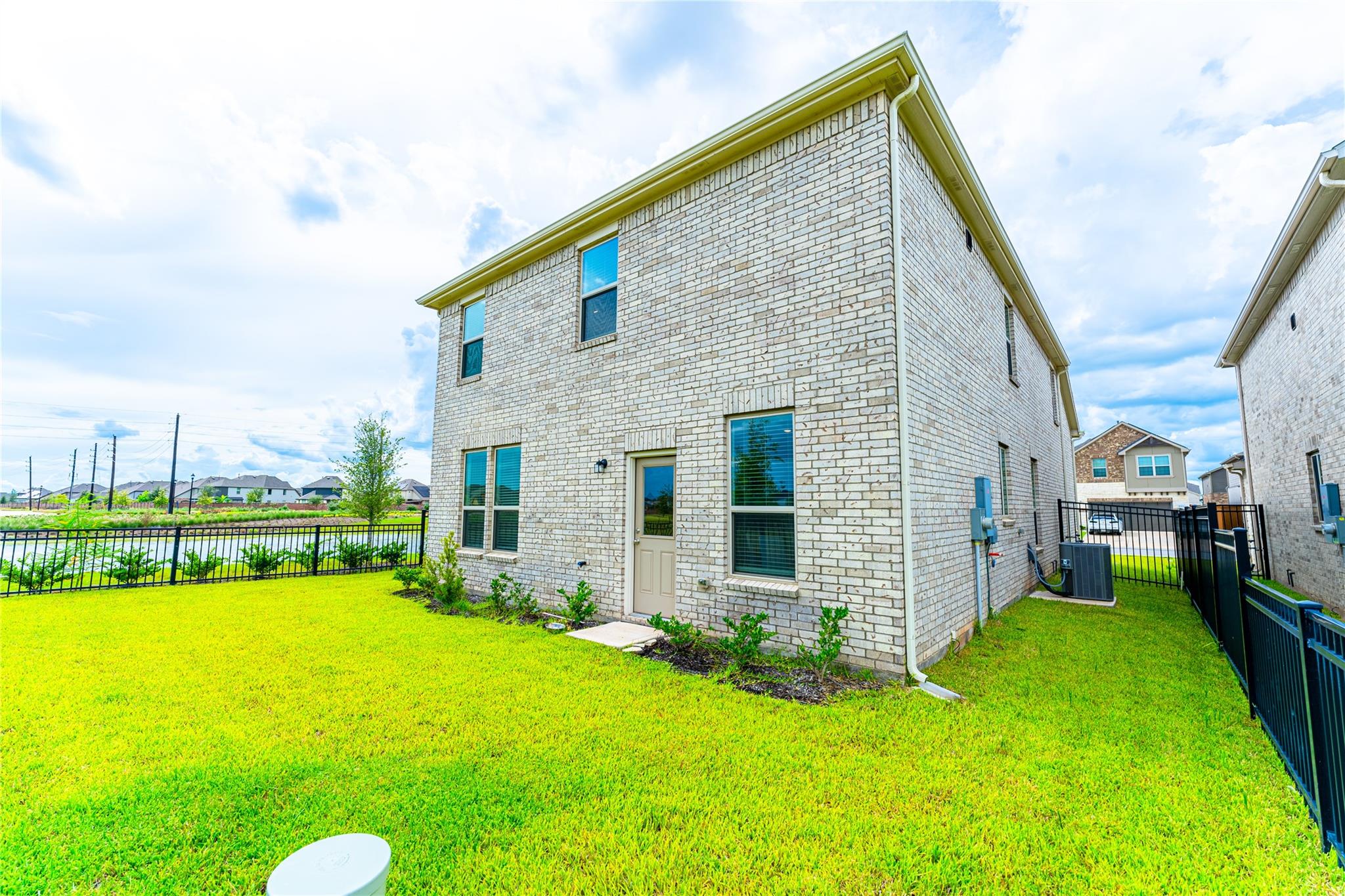 1017 Laguna Cove Drive