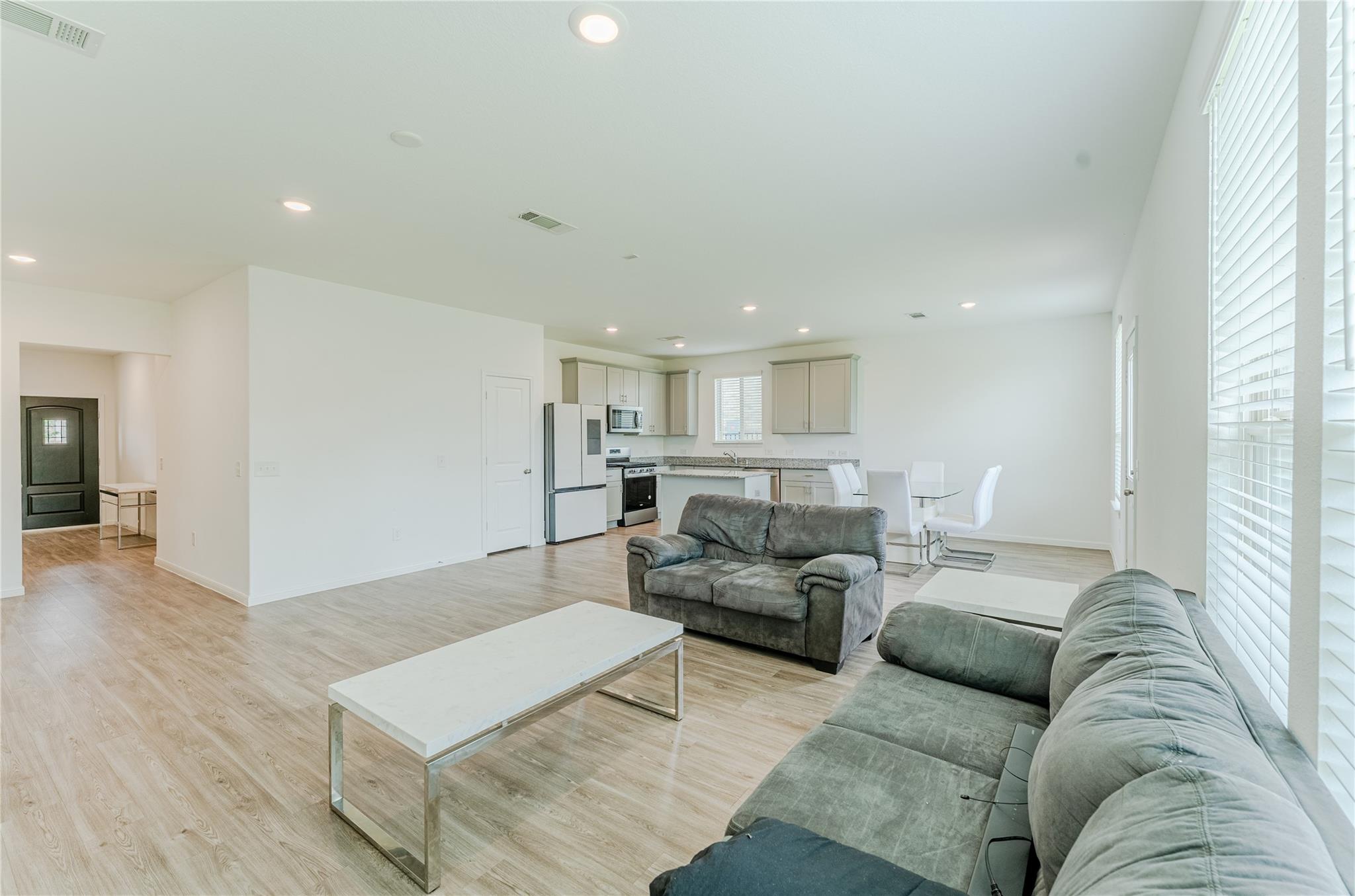 1017 Laguna Cove Drive