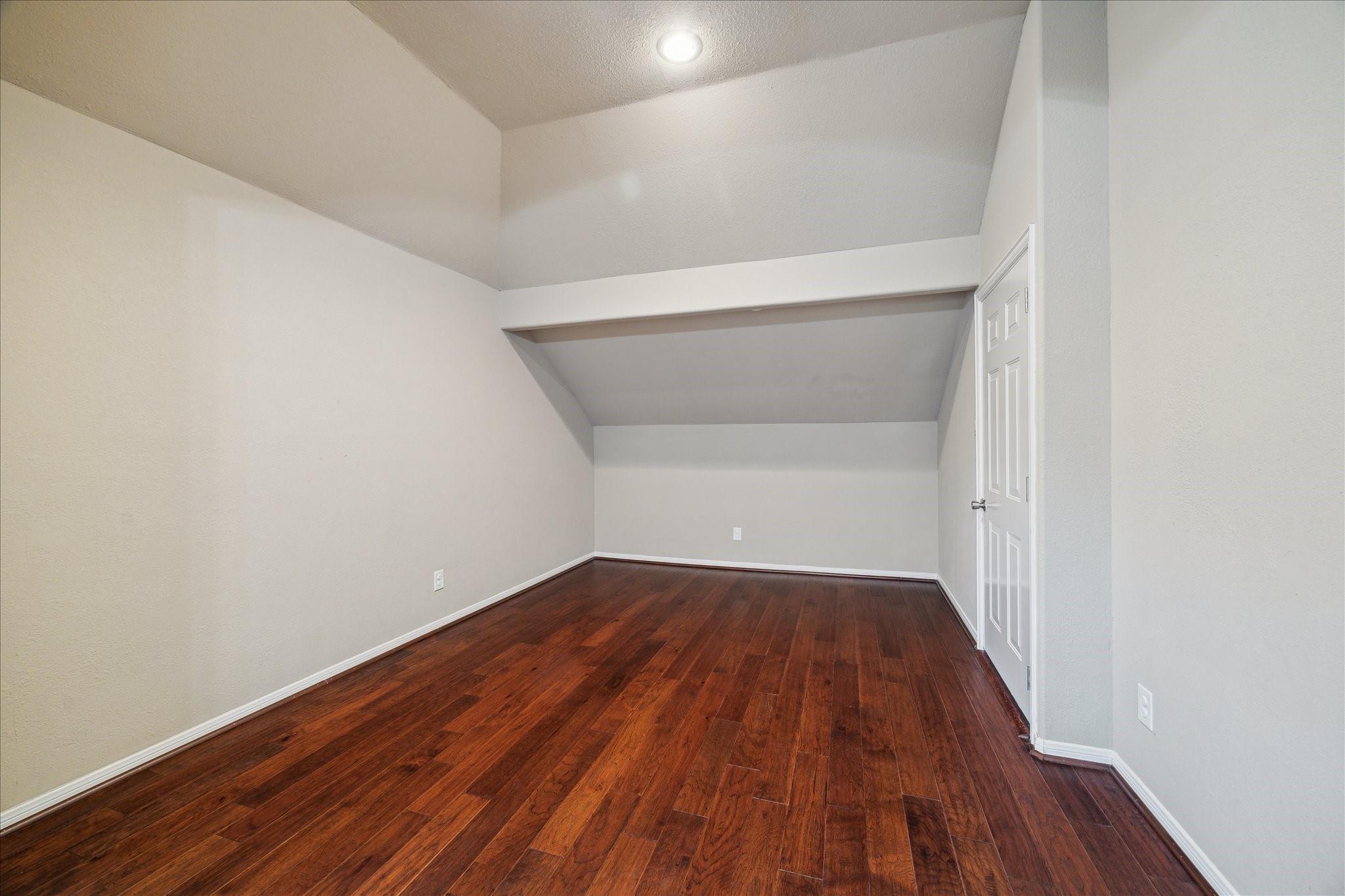 18063 Crescent Royale Way