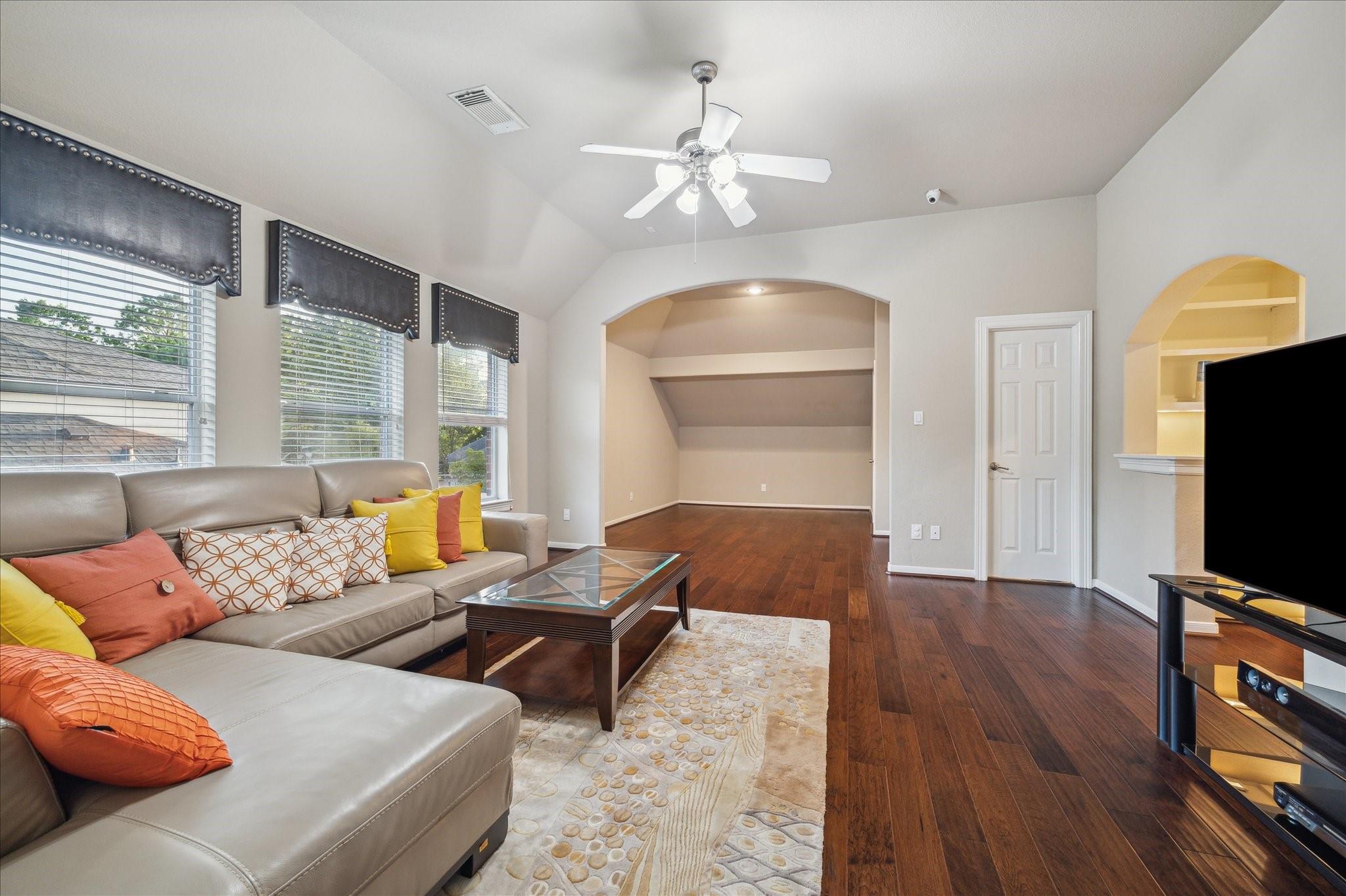 18063 Crescent Royale Way