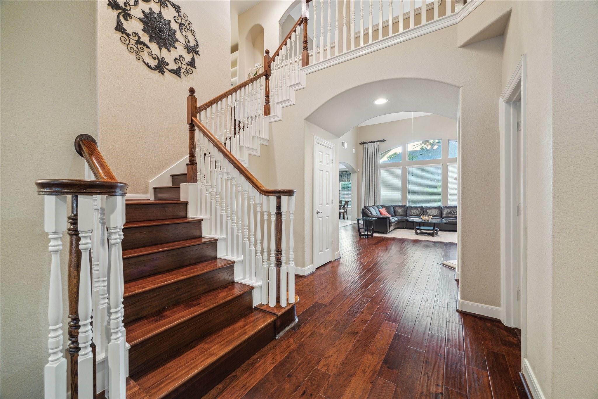 18063 Crescent Royale Way