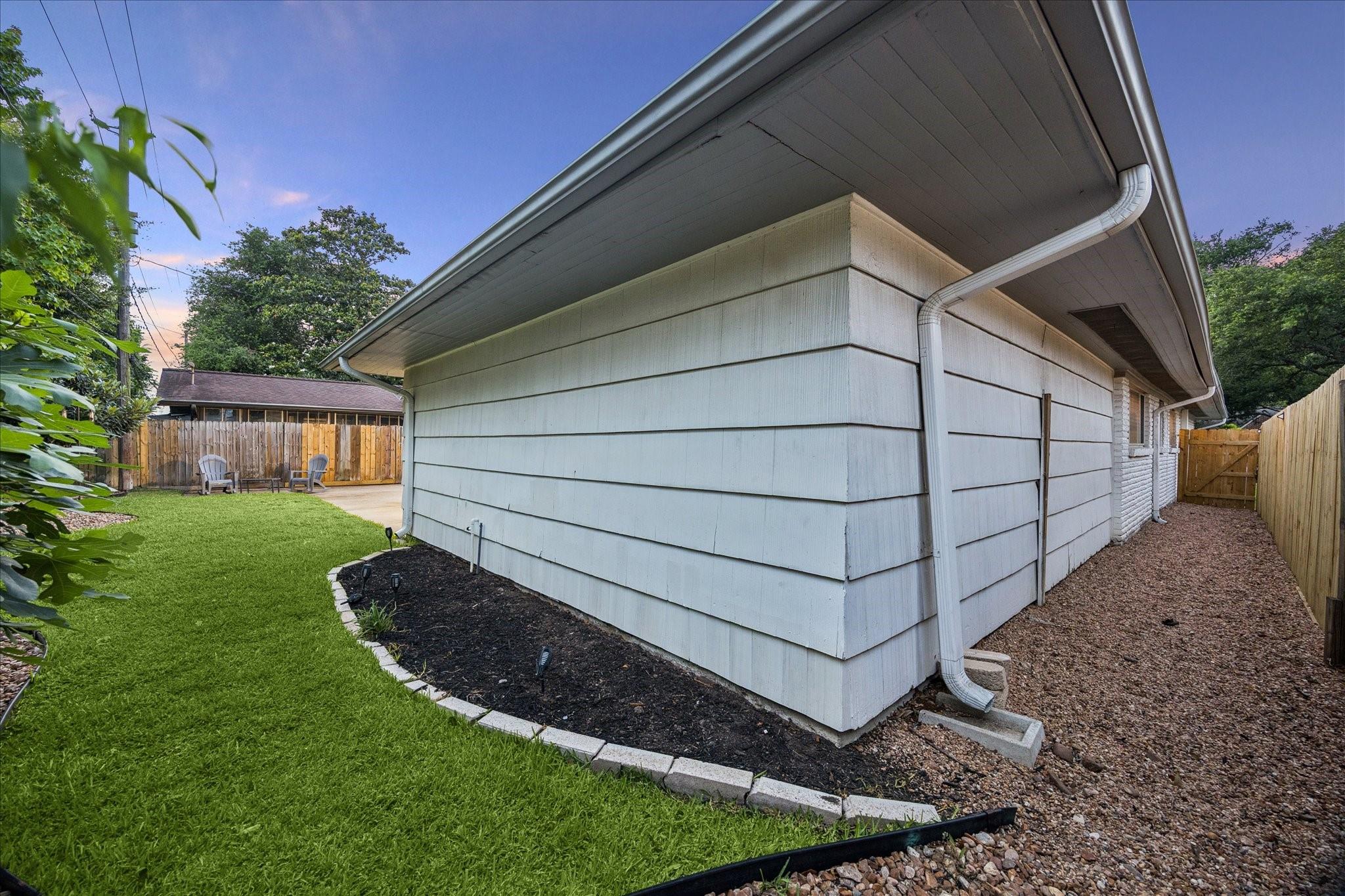 5531 Lymbar Drive