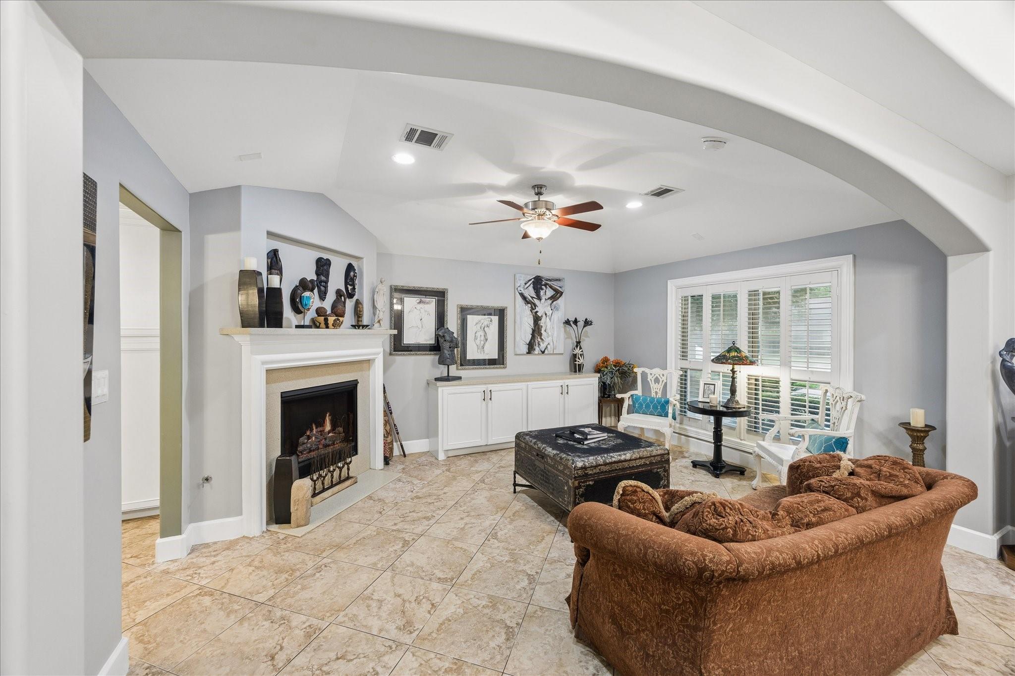 5531 Lymbar Drive