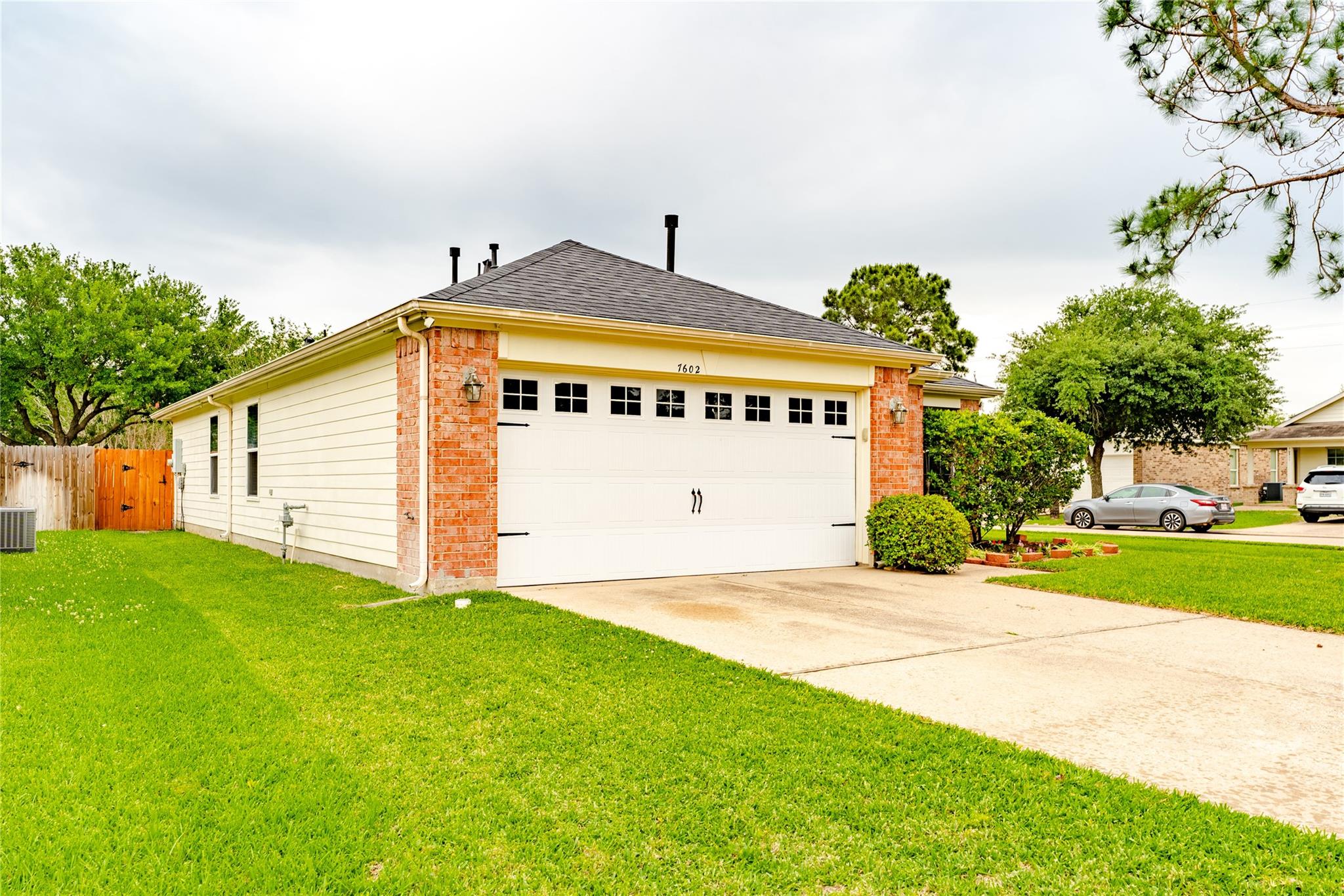 7602 Little Thicket Court
