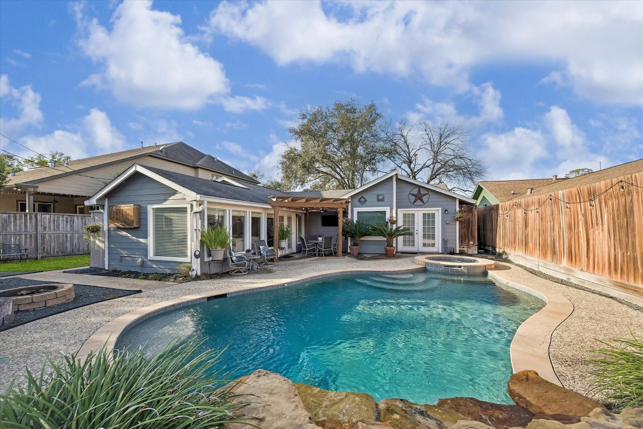 1423 Richelieu Lane