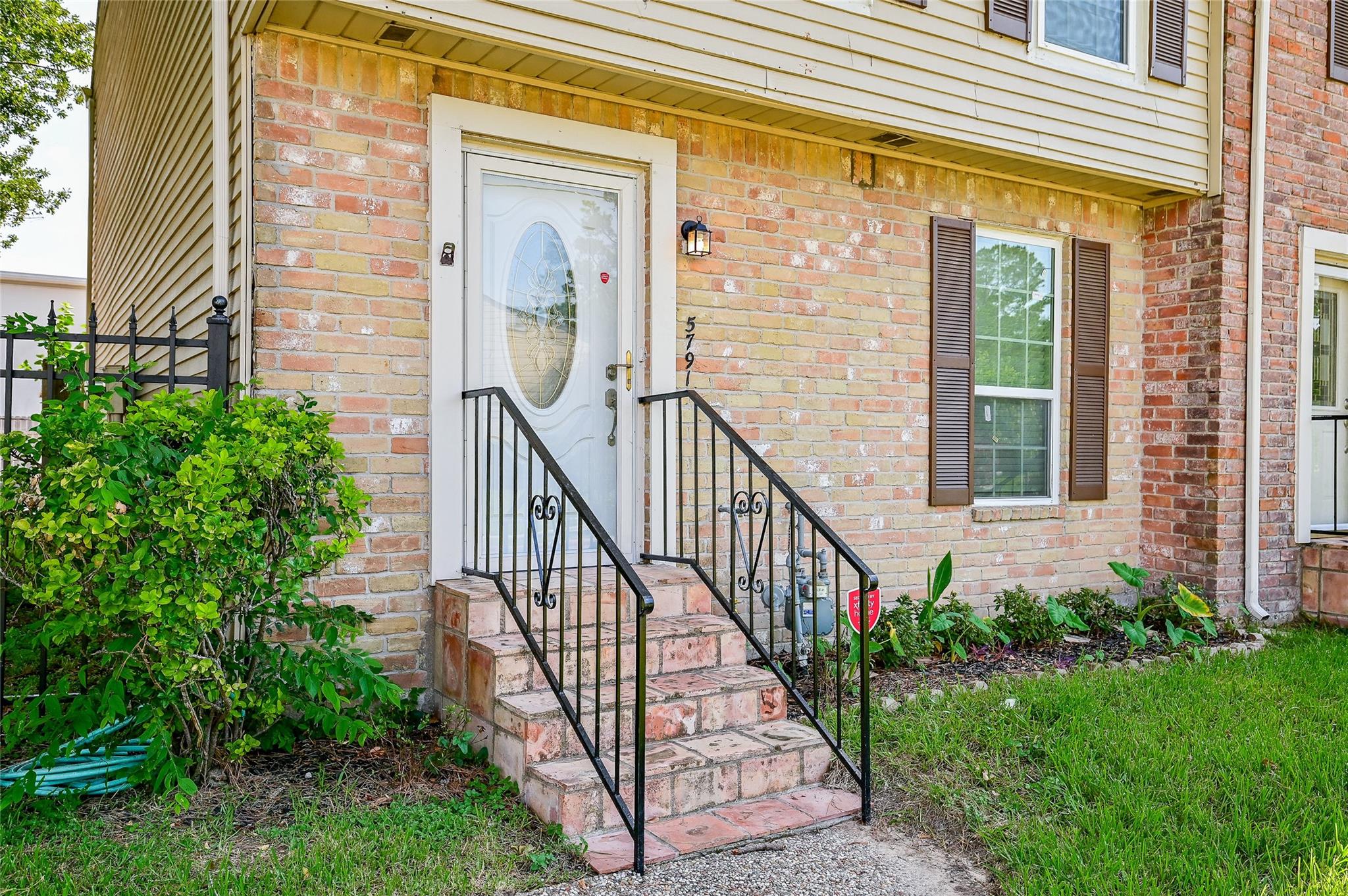 5791 Maple Hill Drive