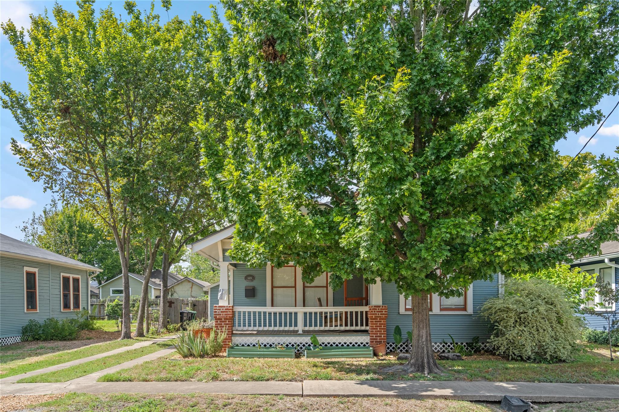 1417 Lawrence Street