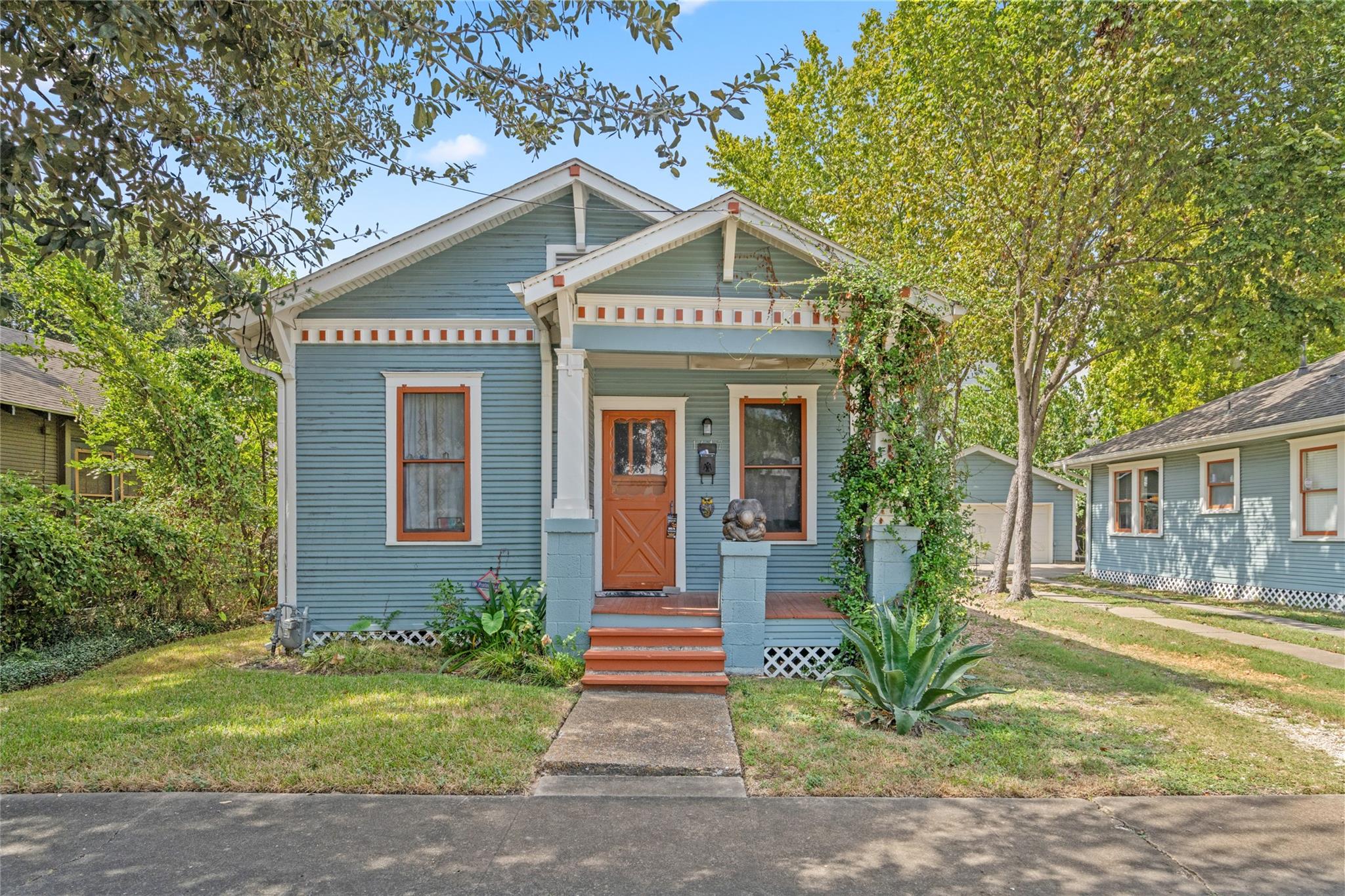 1417 Lawrence Street