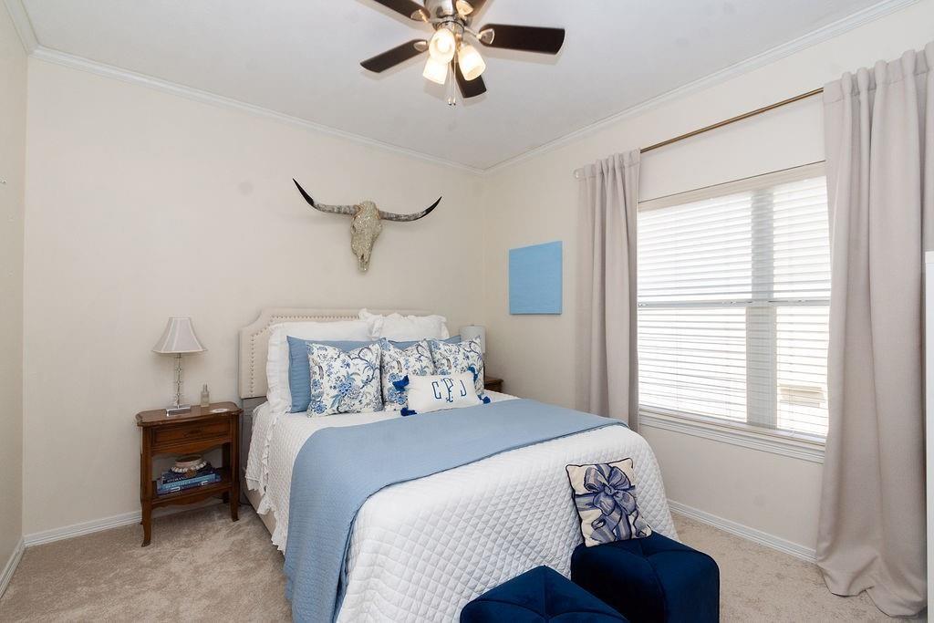 2127 Stacy Glen
