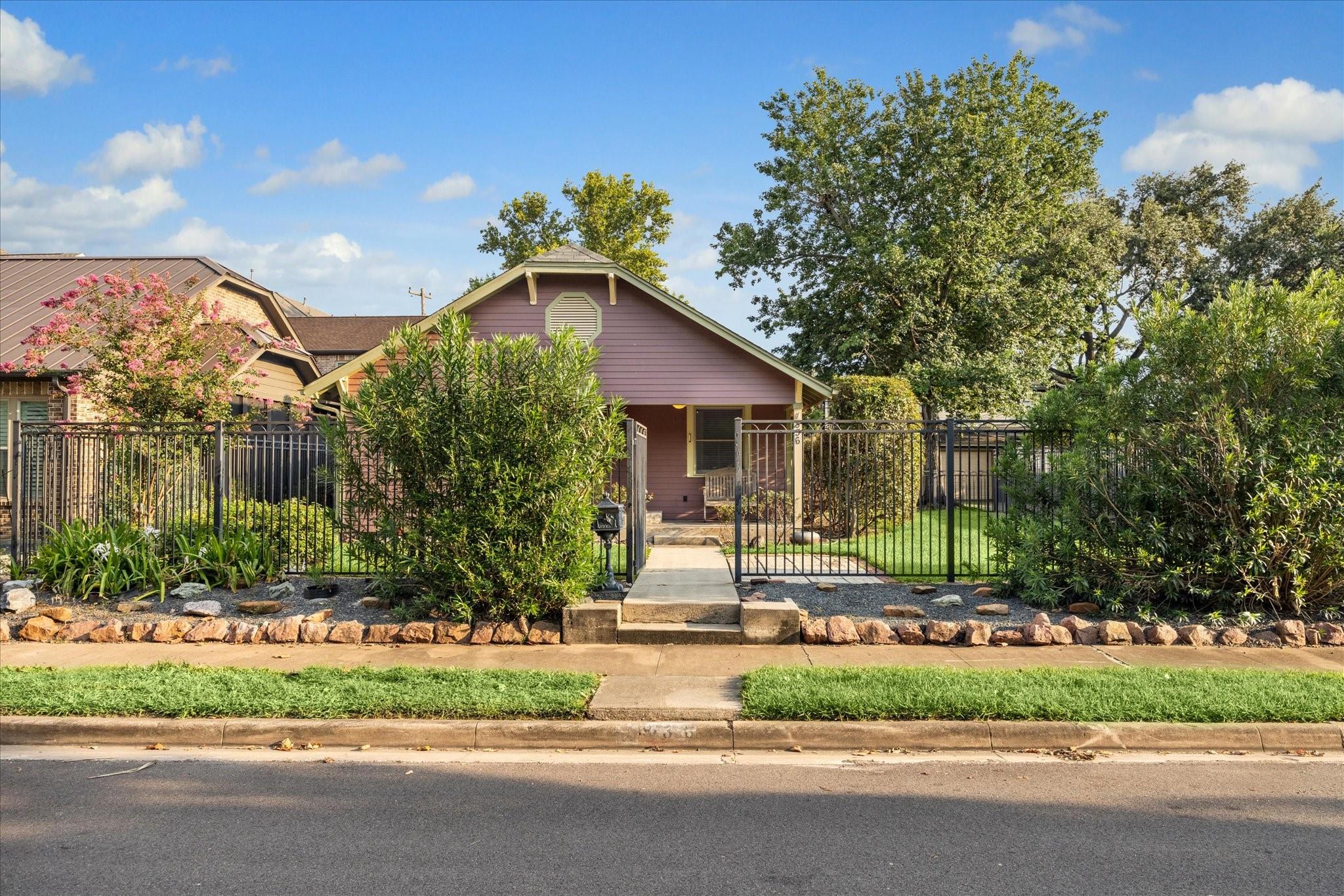 836 Aurora Street