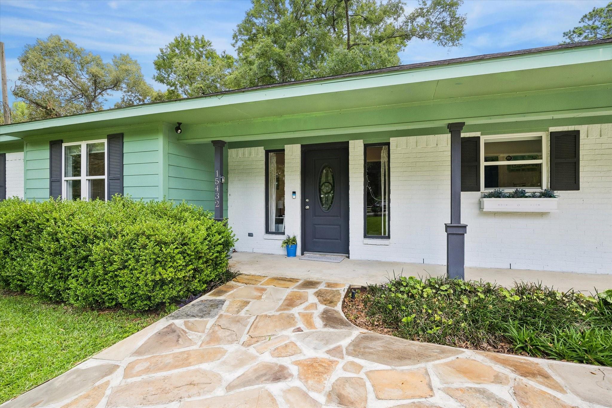 15432 Esther Drive
