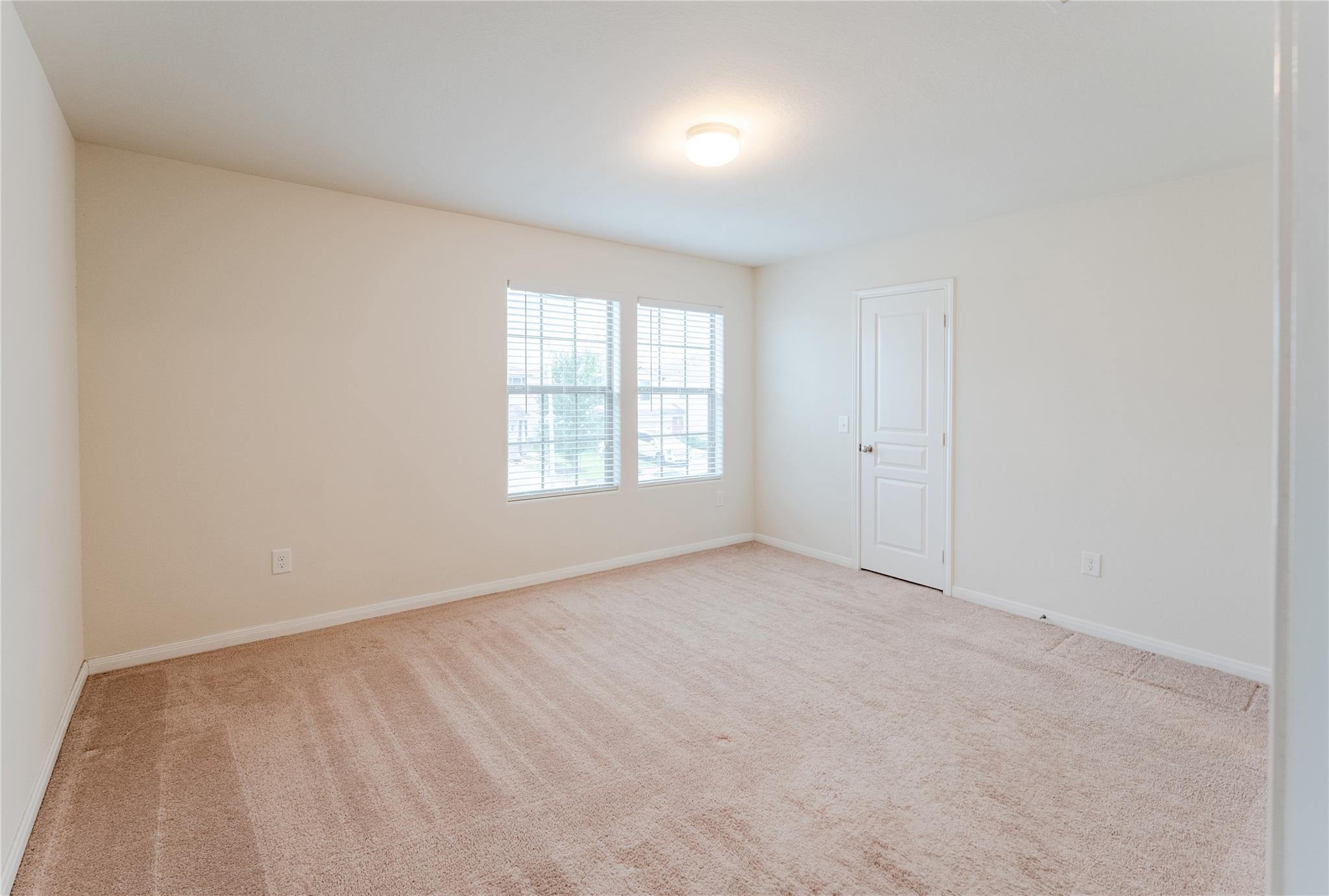 9902 Waldens Pond Court