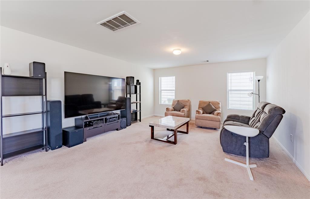 9902 Waldens Pond Court
