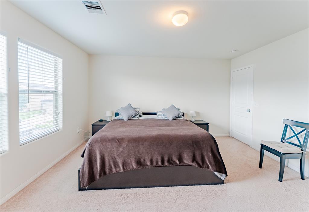9902 Waldens Pond Court