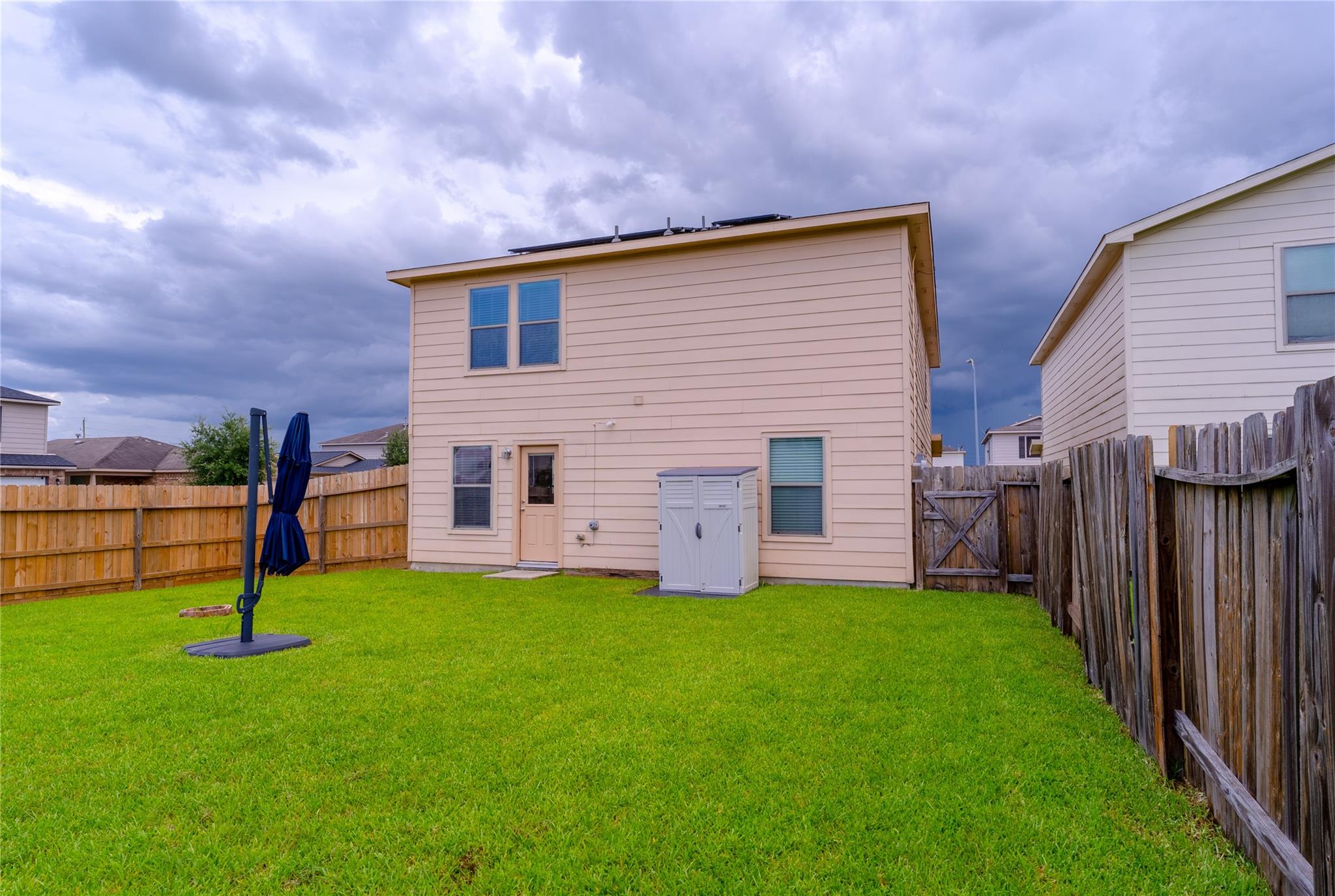 9902 Waldens Pond Court