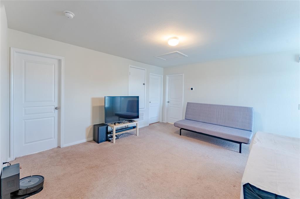 9902 Waldens Pond Court