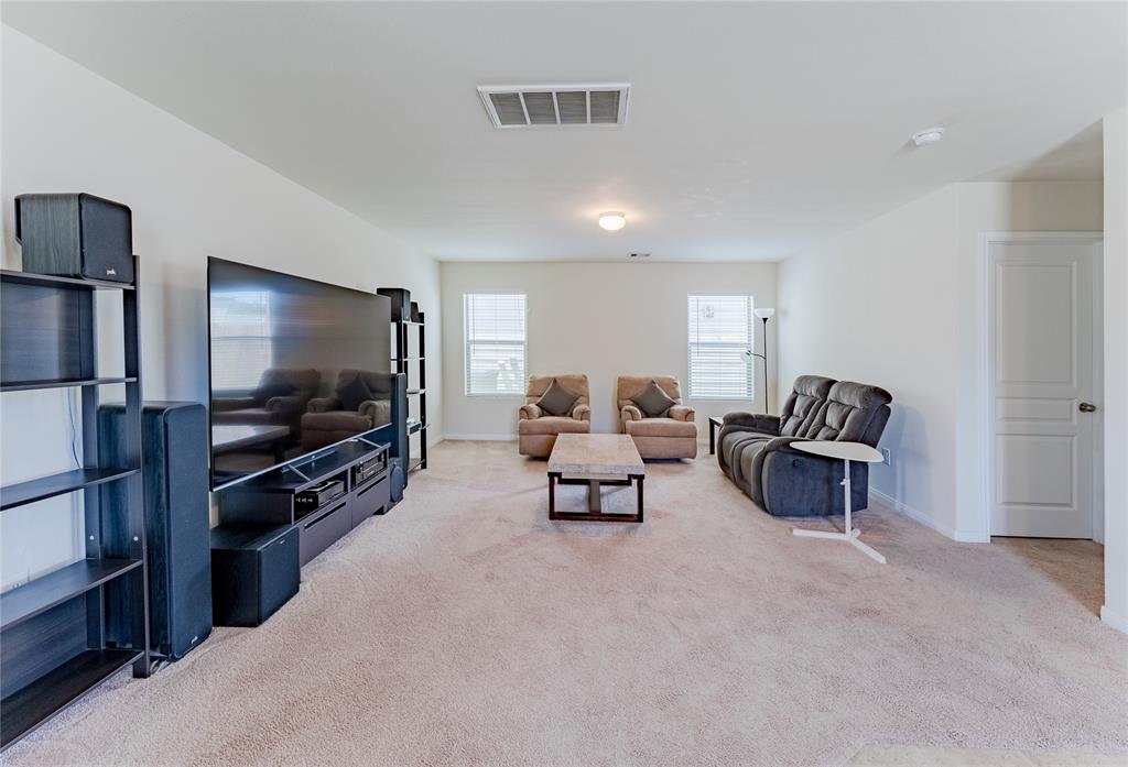 9902 Waldens Pond Court