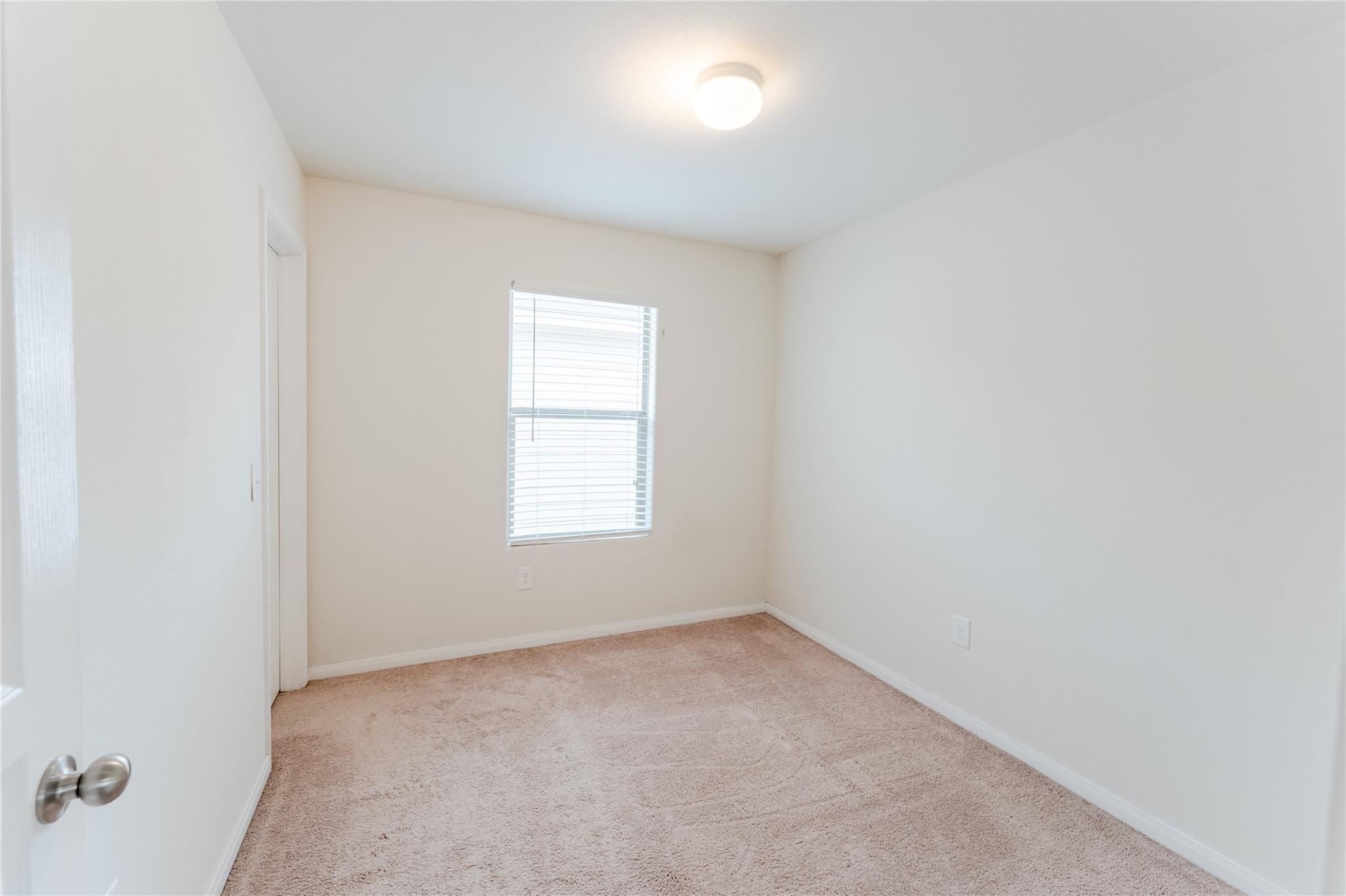9902 Waldens Pond Court
