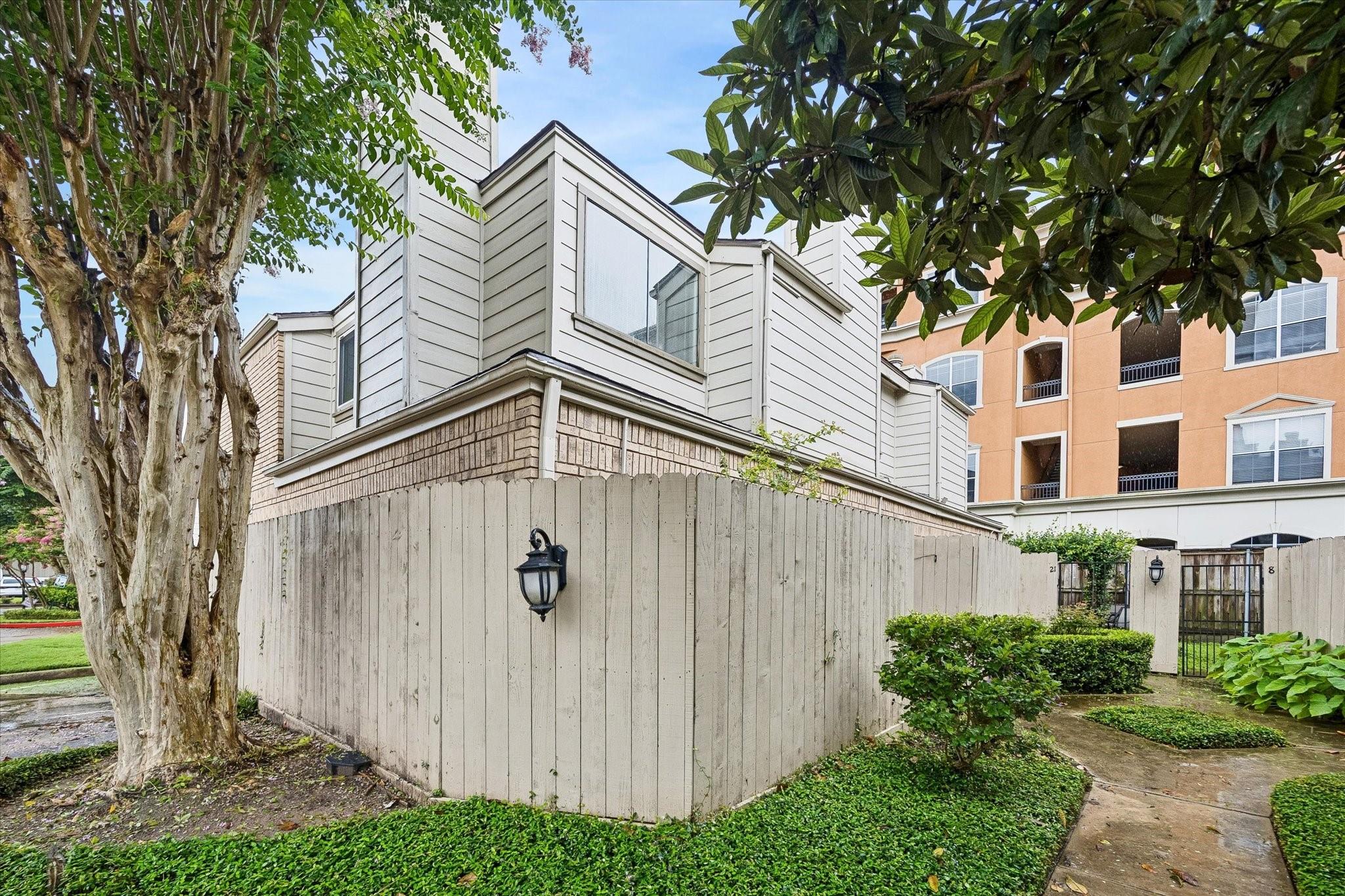 1829 Augusta Drive # 19