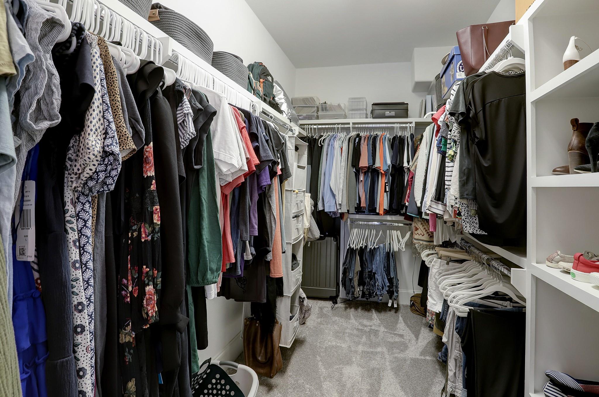 2512 Hollister Street