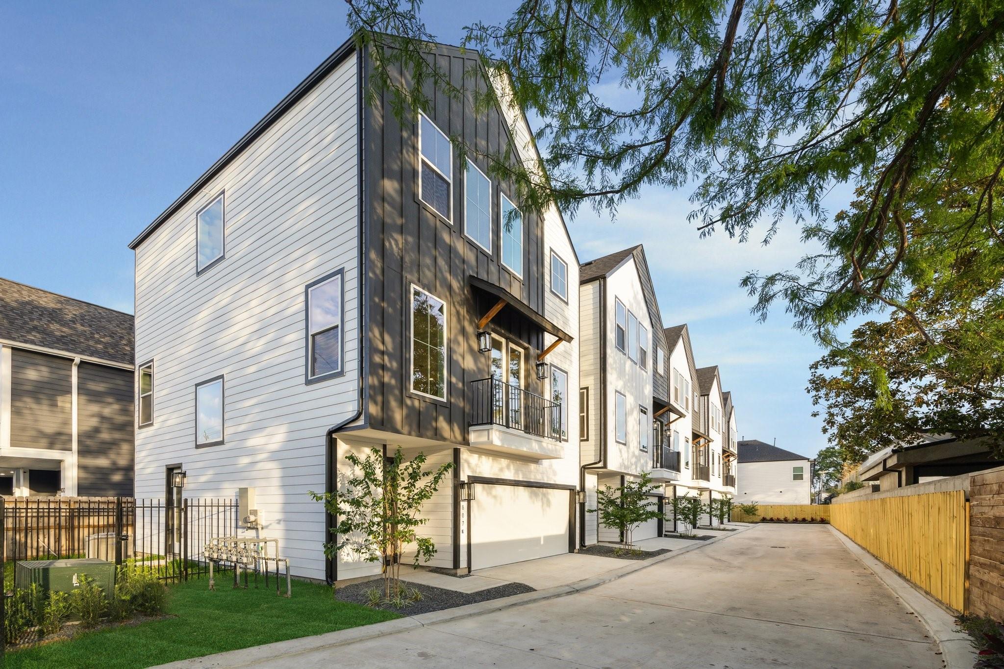 812 Thornton Street # F