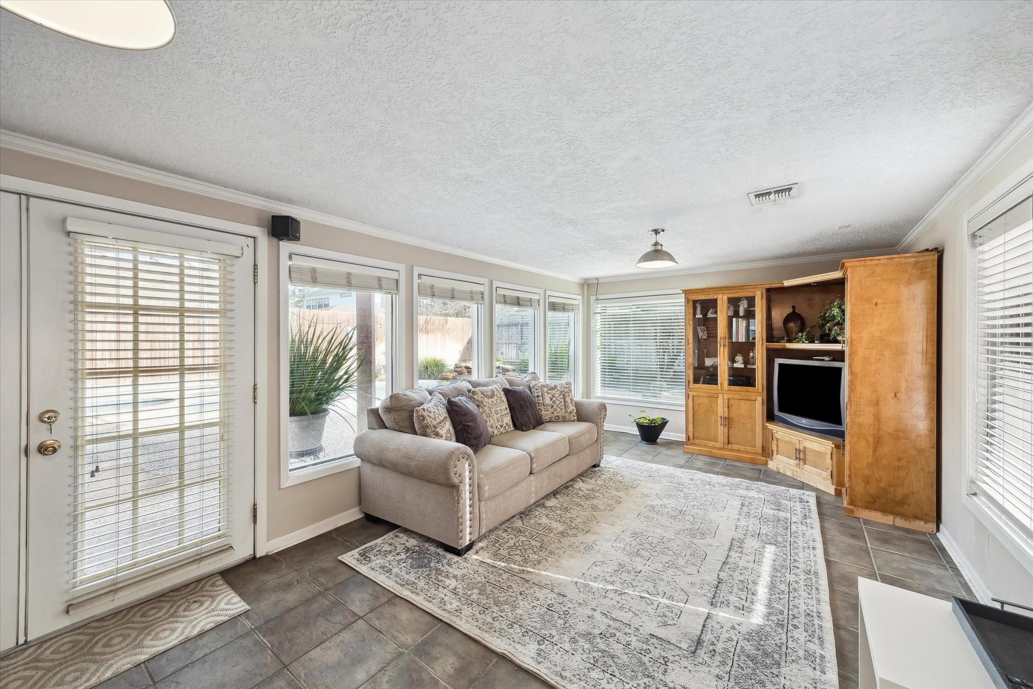 1423 Richelieu Lane