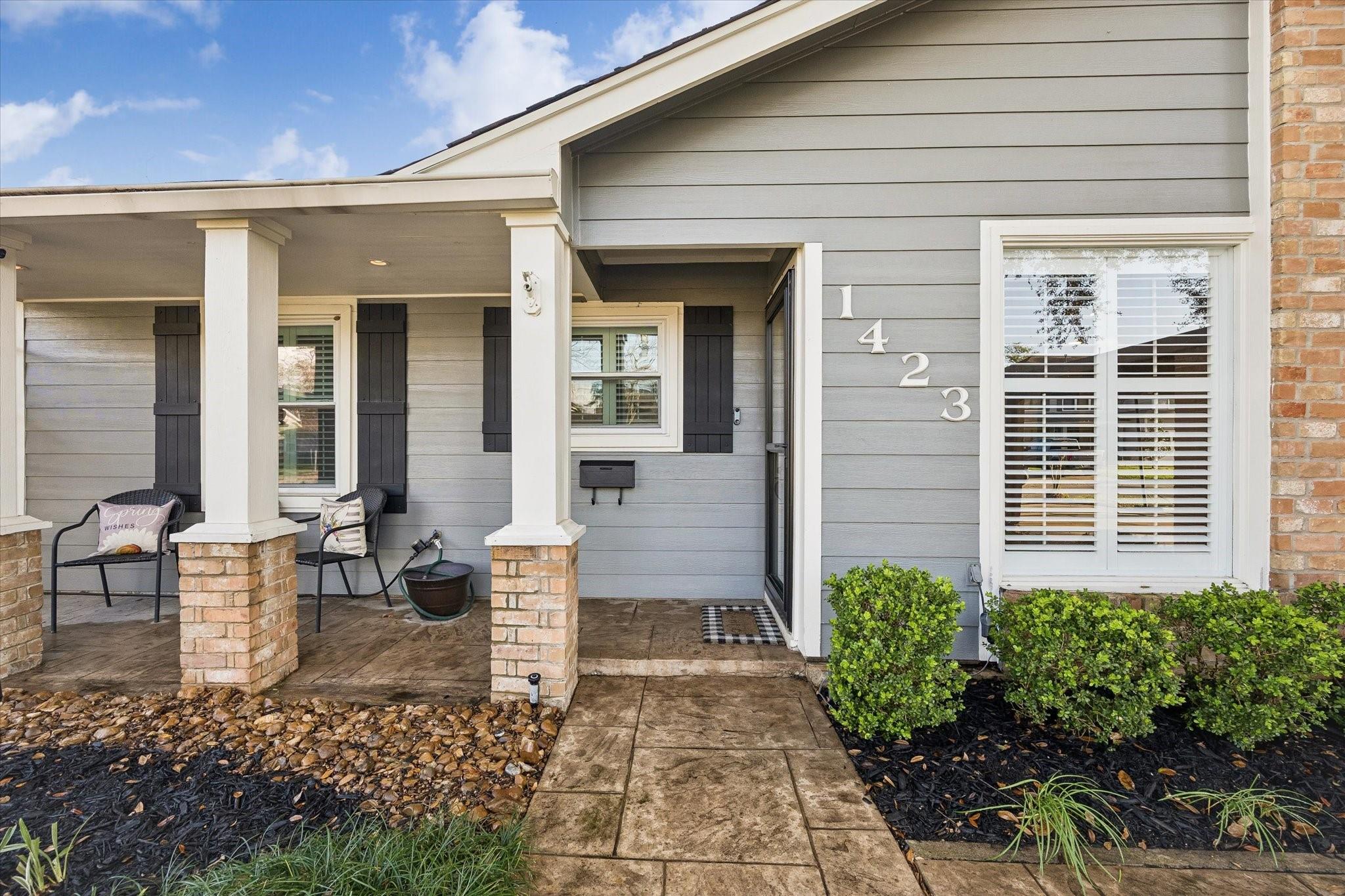 1423 Richelieu Lane