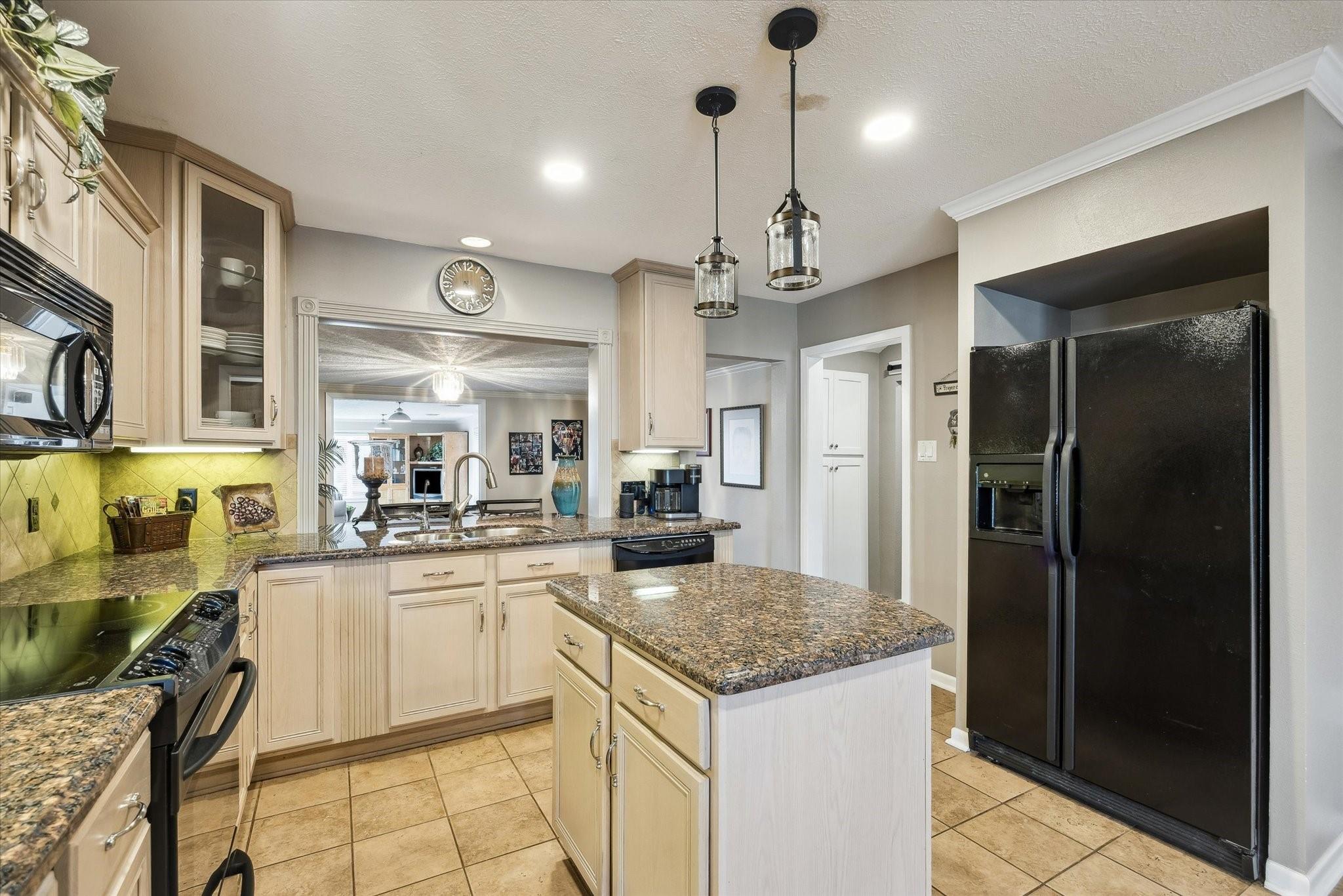 1423 Richelieu Lane