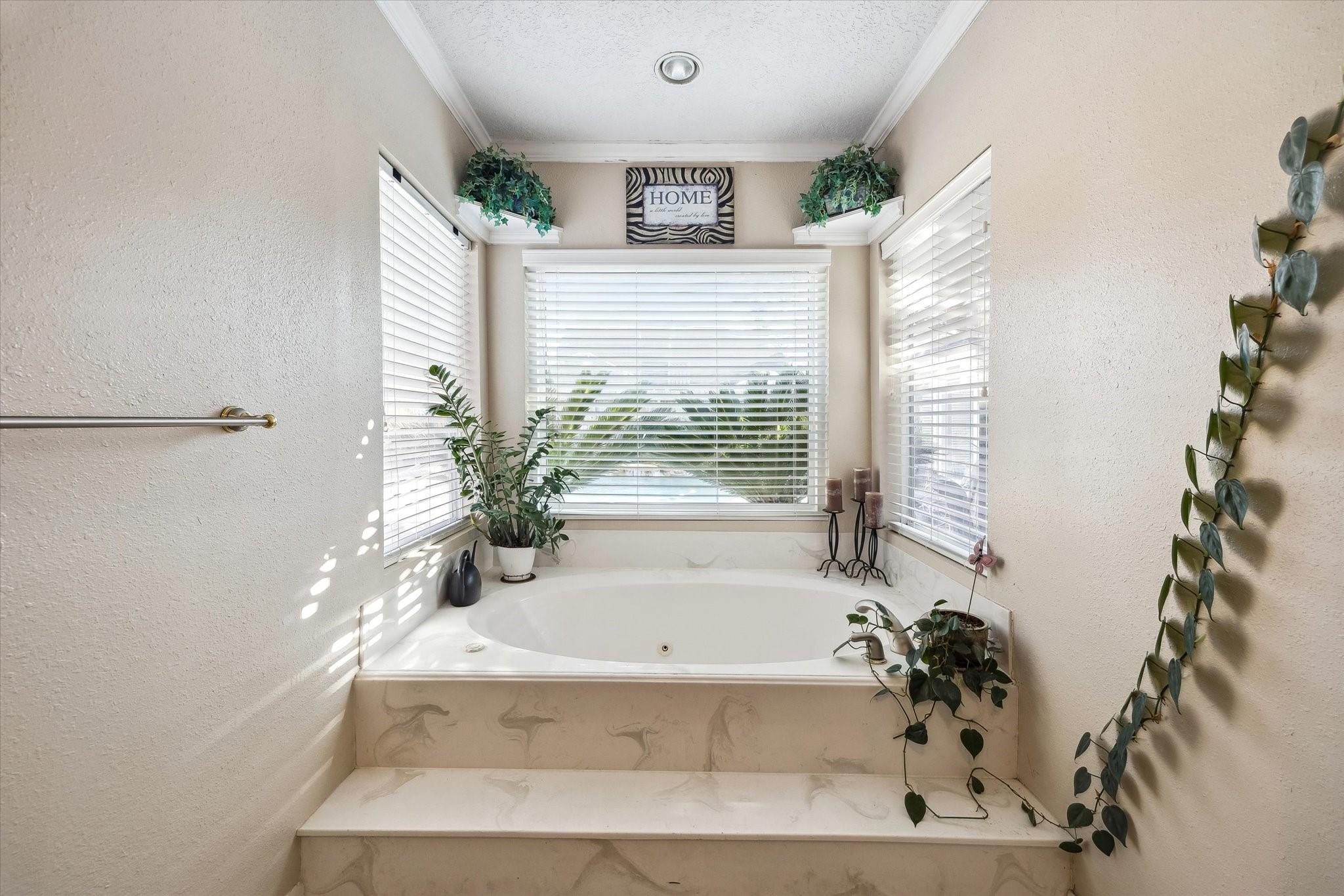 1423 Richelieu Lane