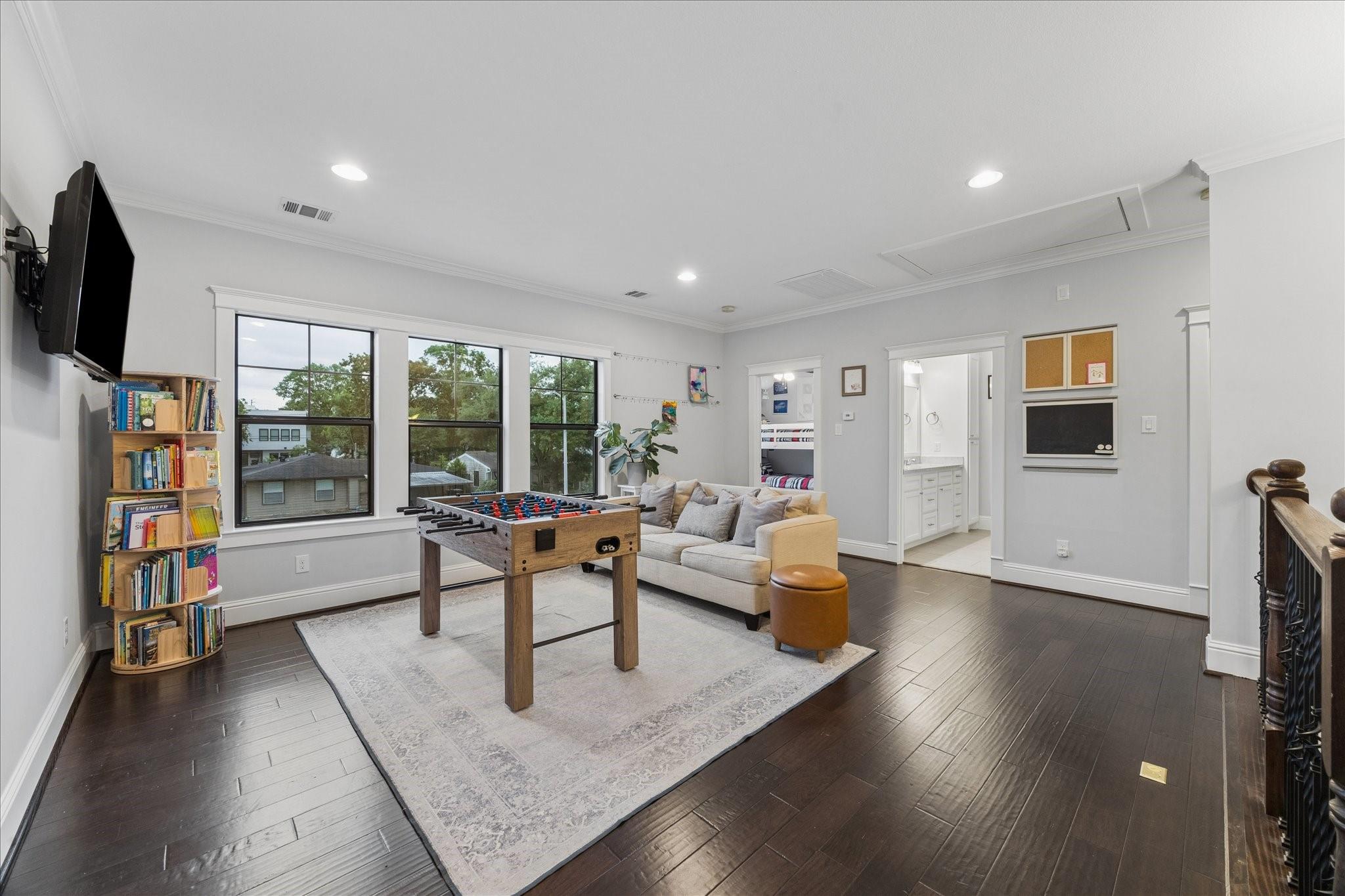 1418 Chamboard Lane