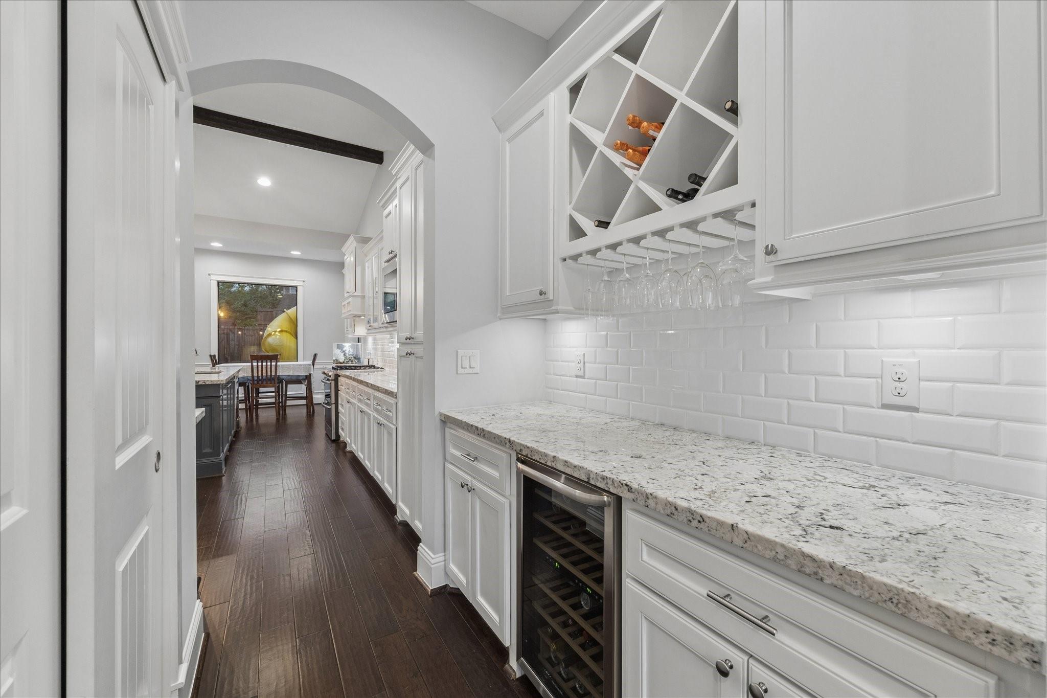 1418 Chamboard Lane