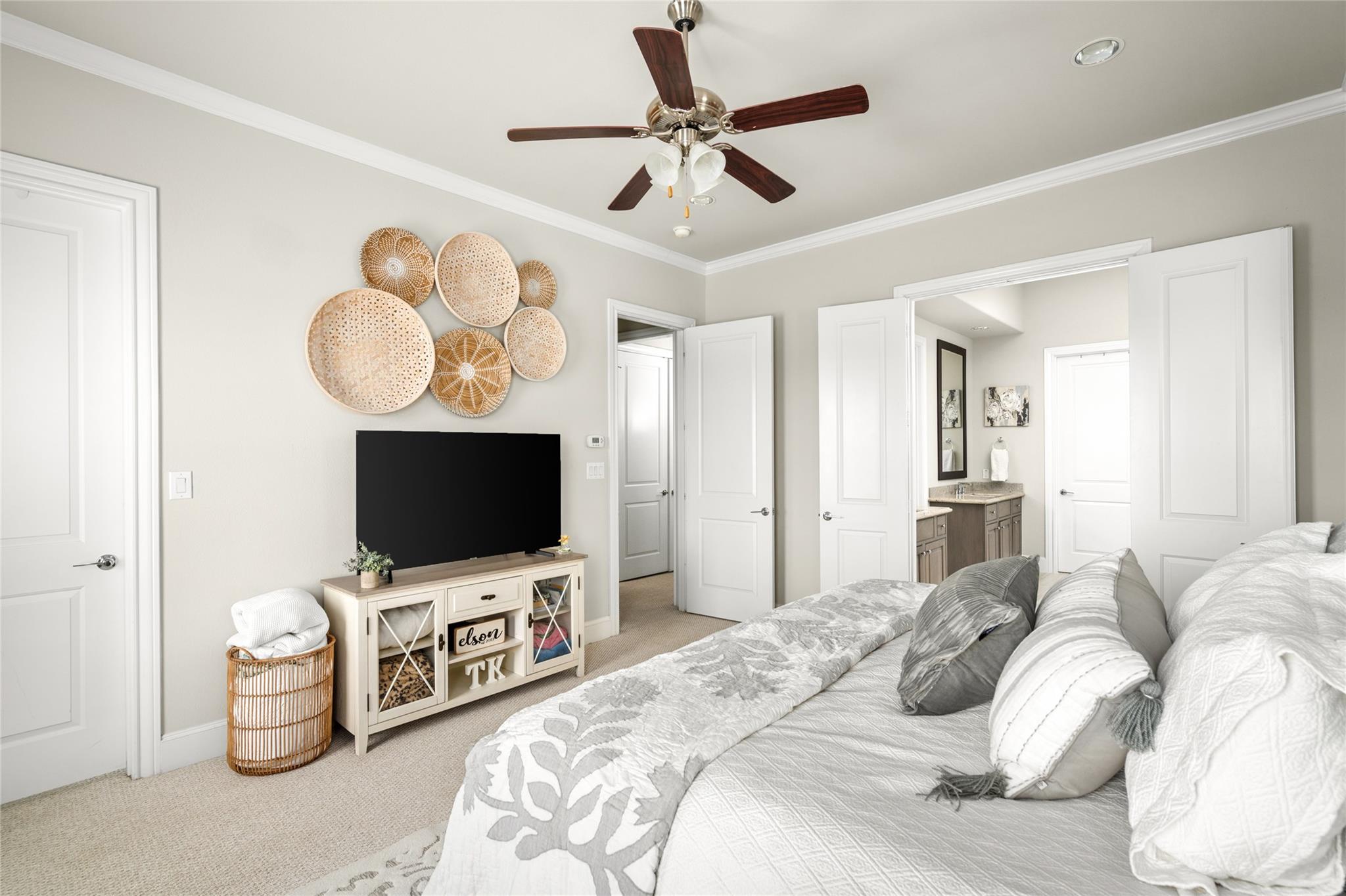 8668 Emnora Lane