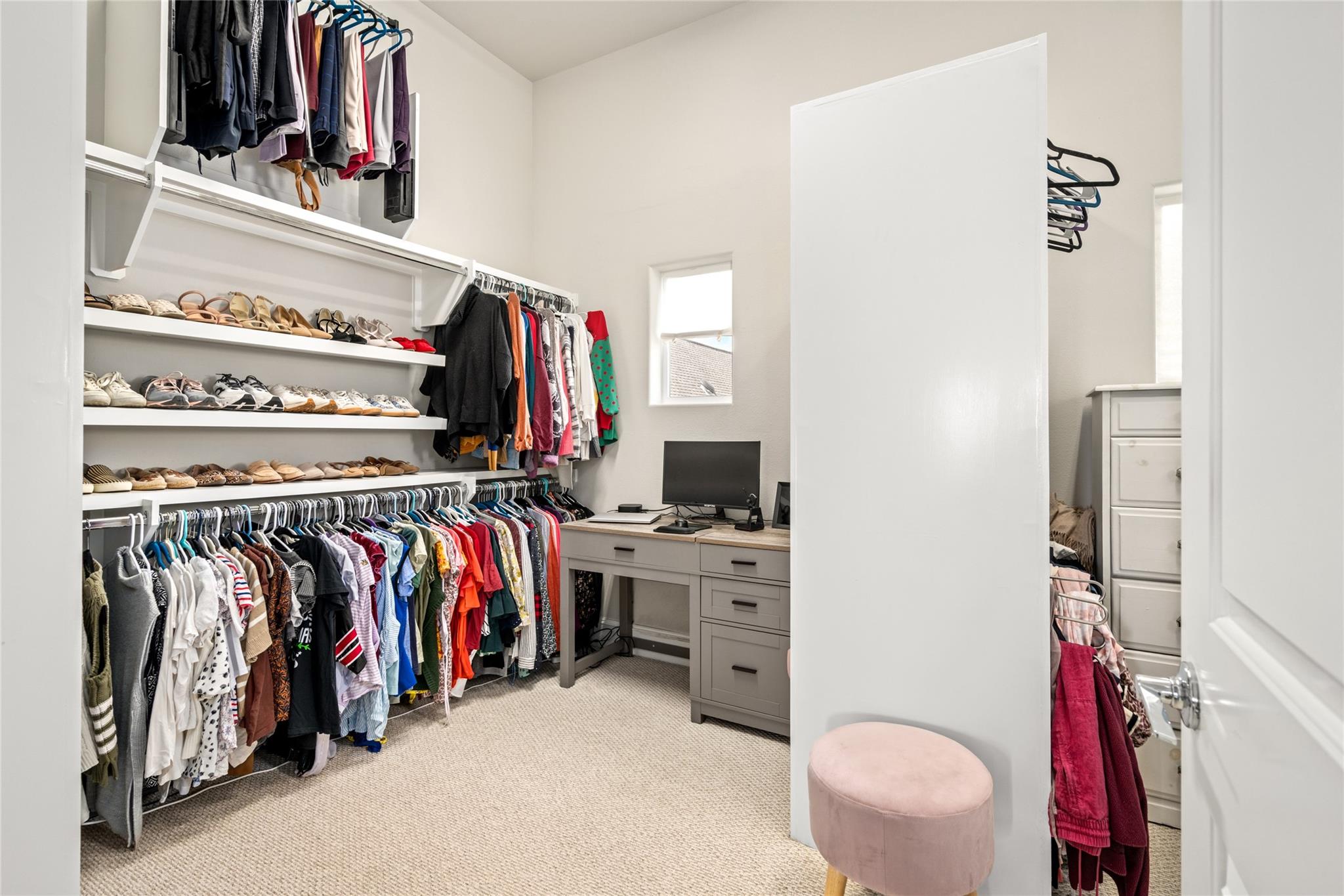 8668 Emnora Lane
