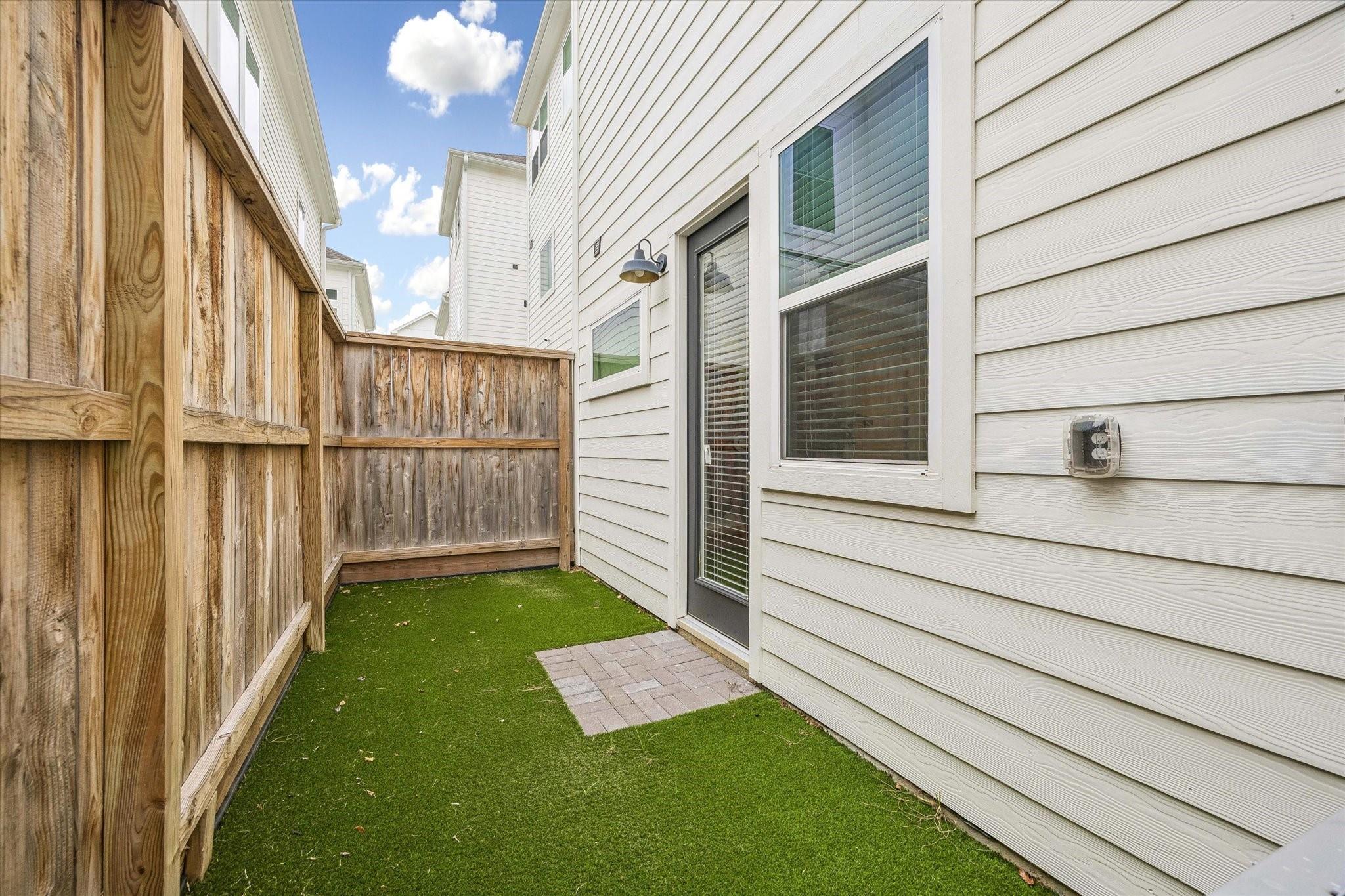 803 Sienna Palm Lane