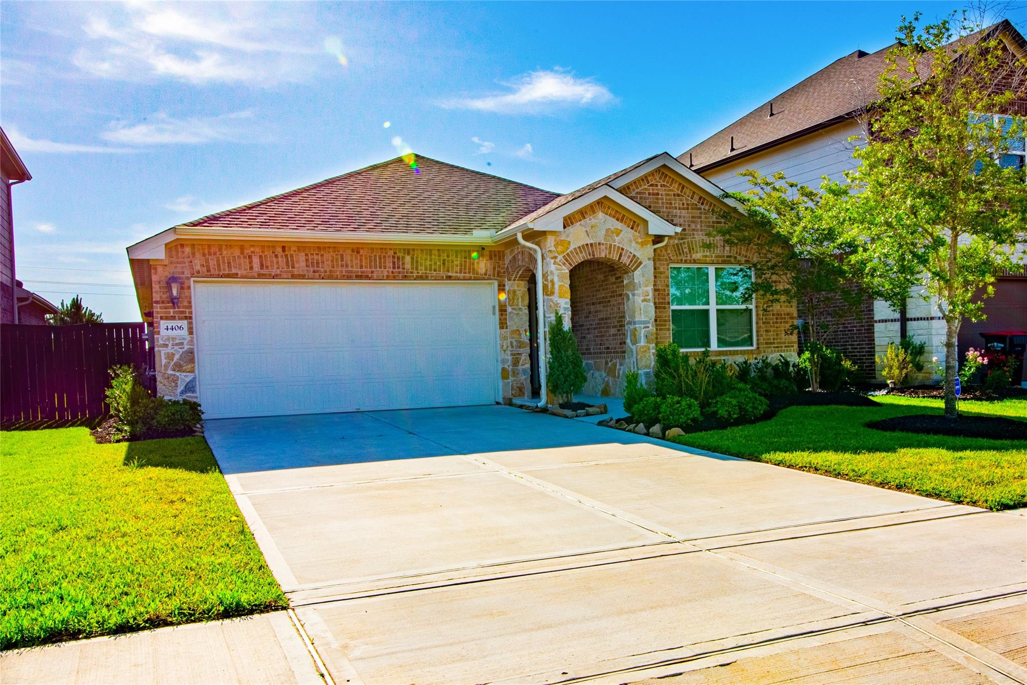 4406 Upland Stream Lane
