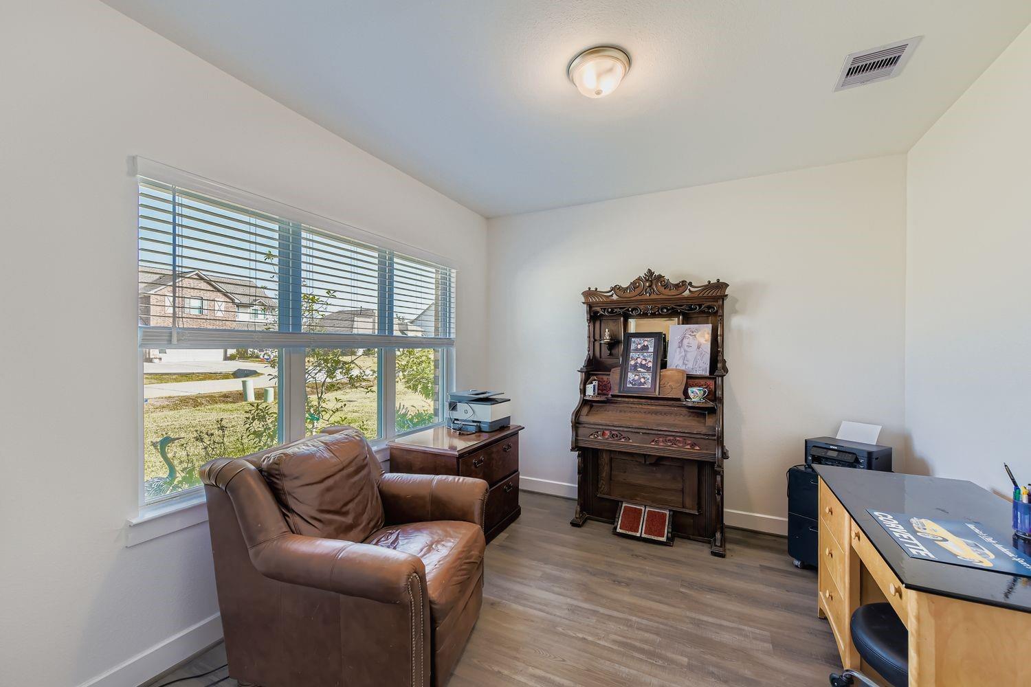 12243 N Chestnut Hills Drive, Conroe