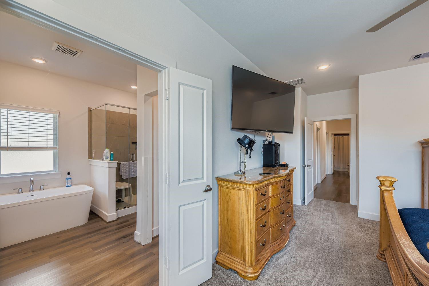 12243 N Chestnut Hills Drive, Conroe