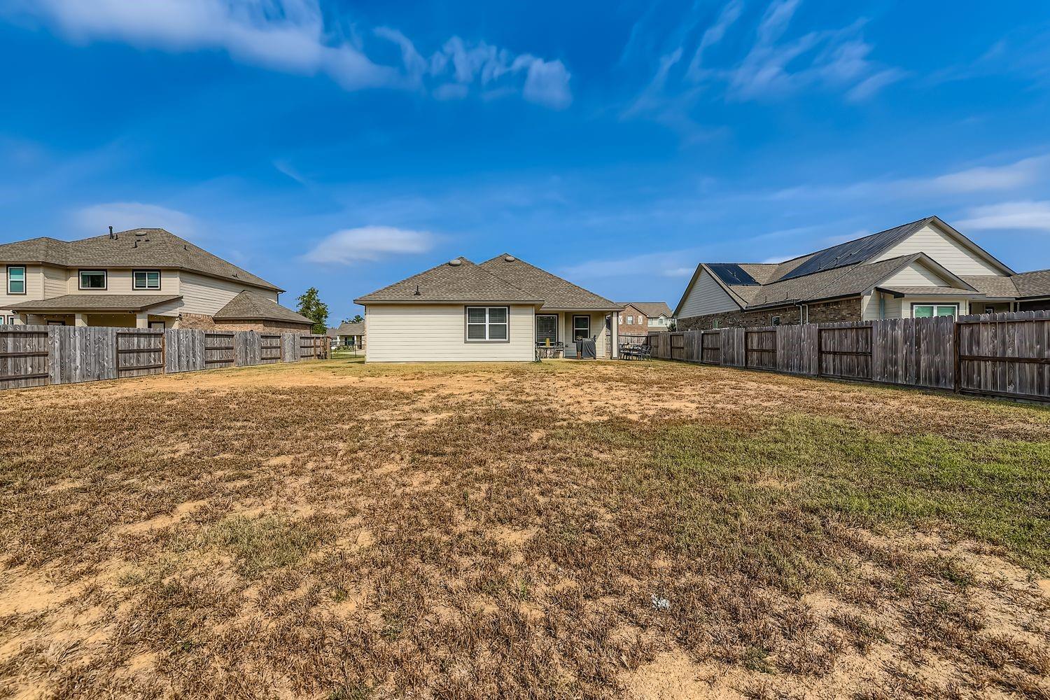 12243 N Chestnut Hills Drive, Conroe