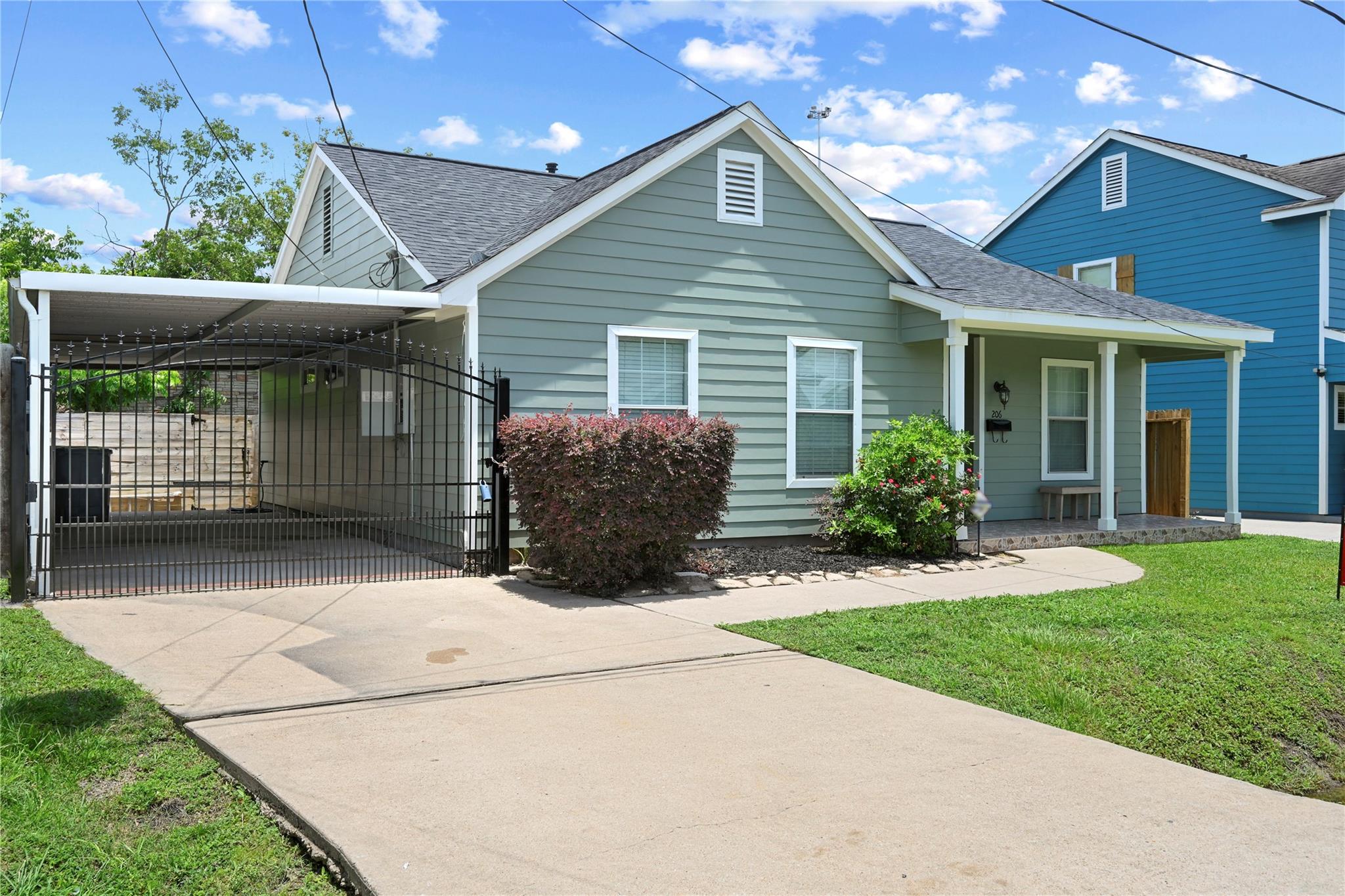 206 Delaney Street