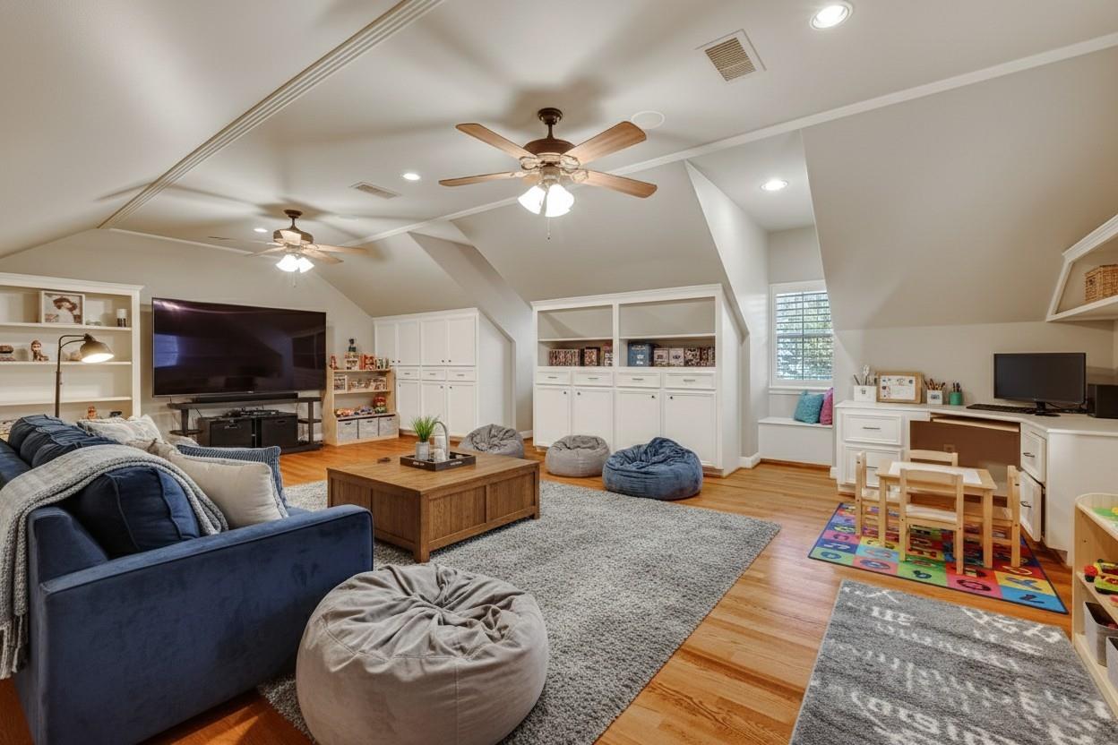 5426 Lampasas Street