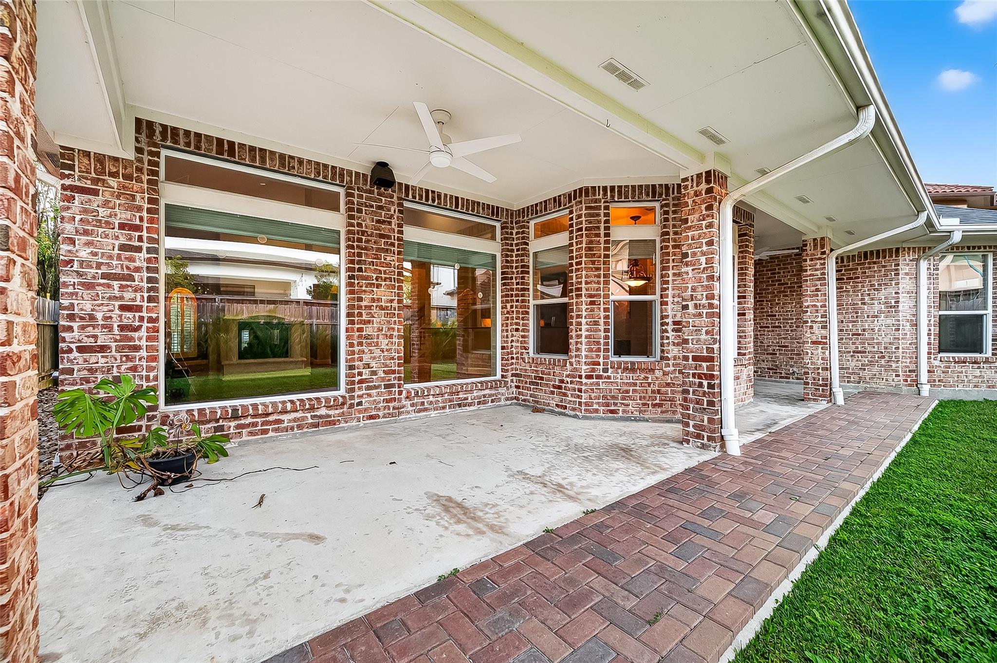 5426 Lampasas Street