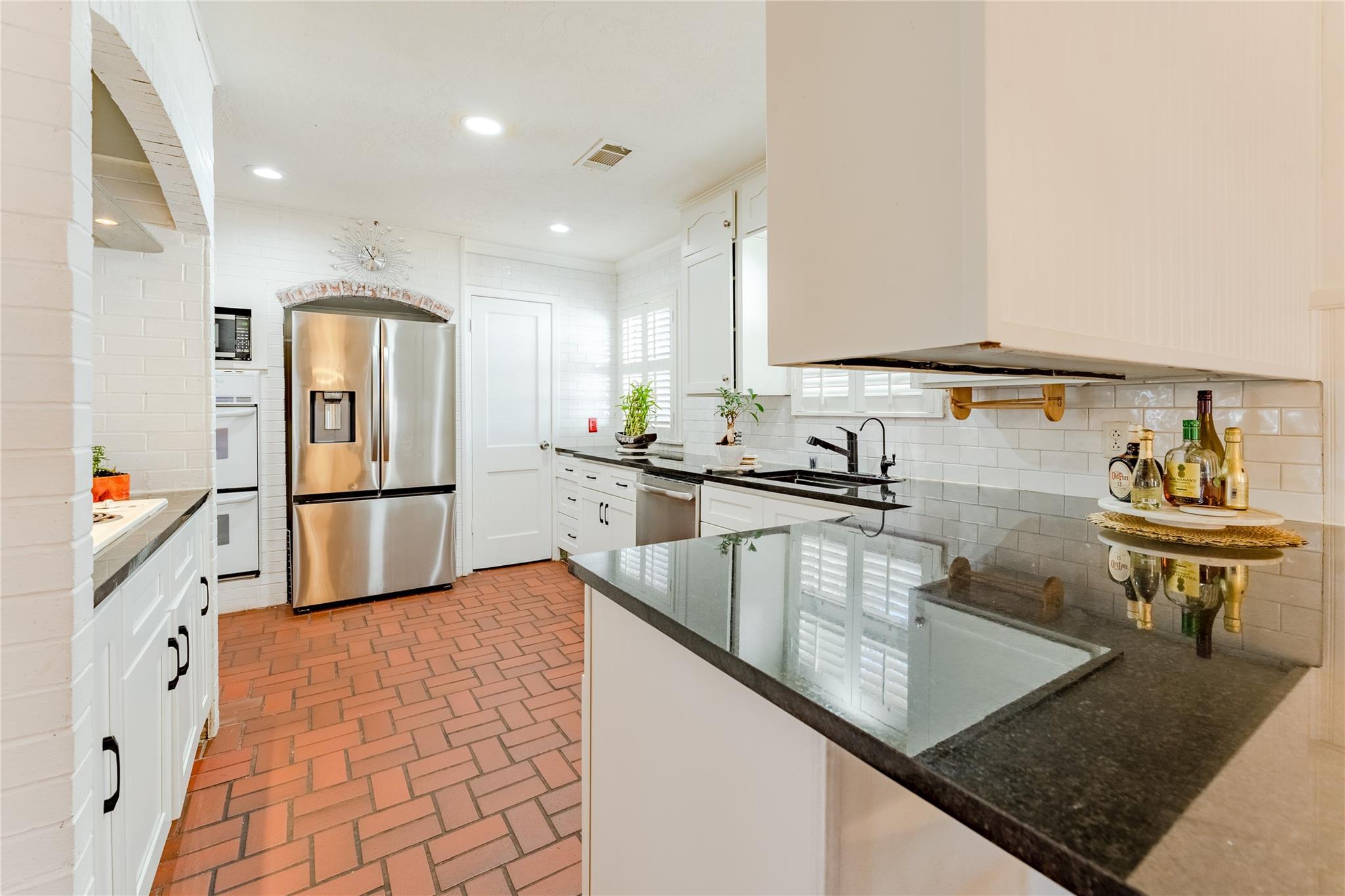 11407 Iberia Drive
