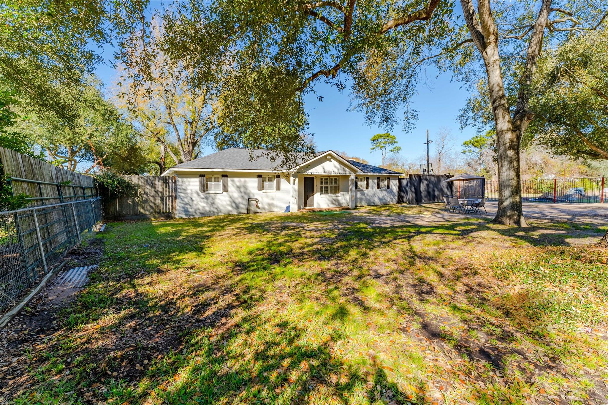 11407 Iberia Drive