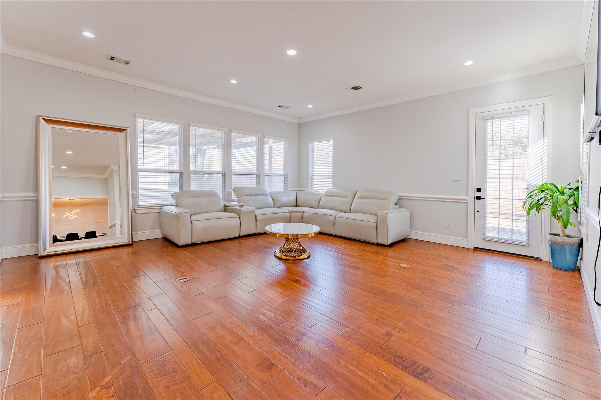11407 Iberia Drive