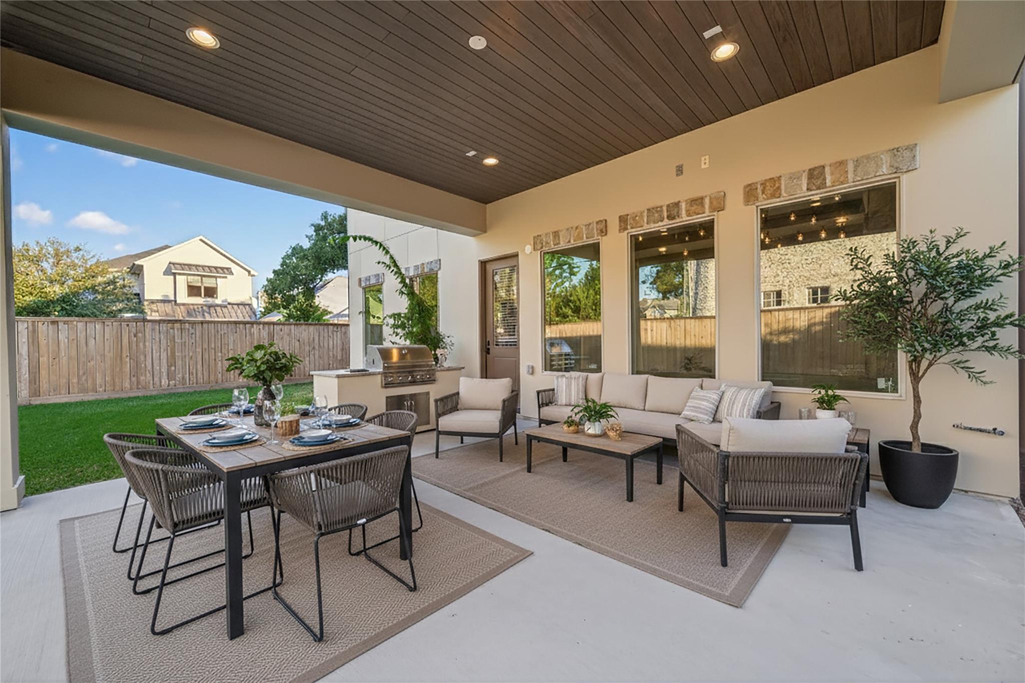 7504 Flowerdale Street