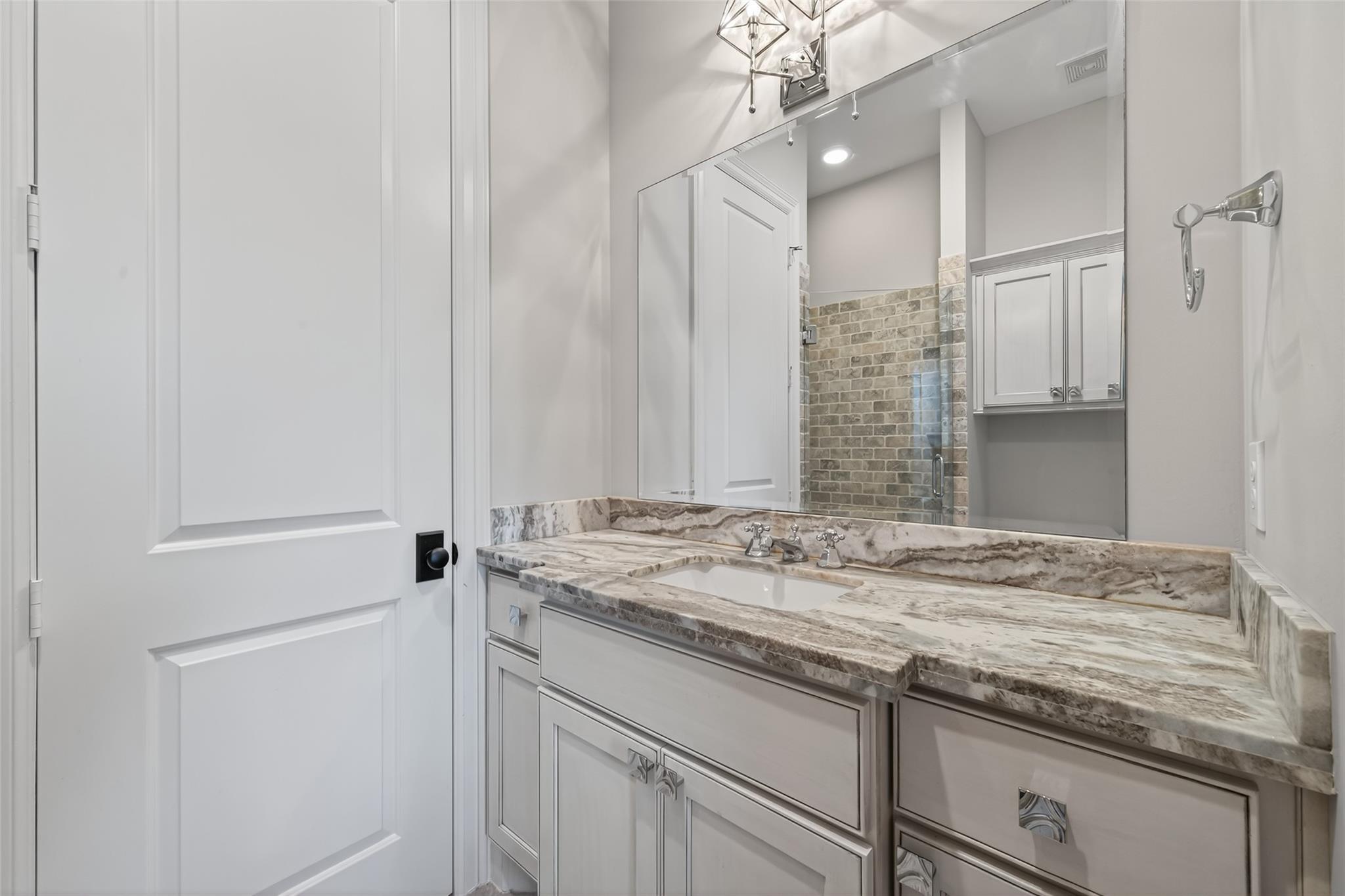 7504 Flowerdale Street